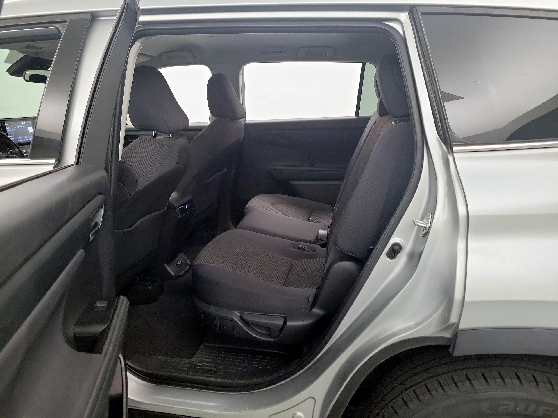 Thumbnail: 2021 Toyota Highlander - 19