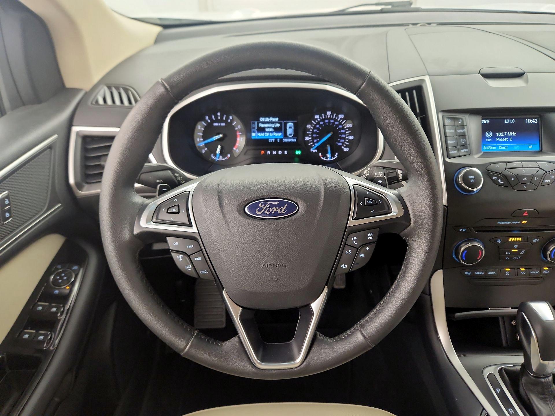 Thumbnail: 2015 Ford Edge - 10