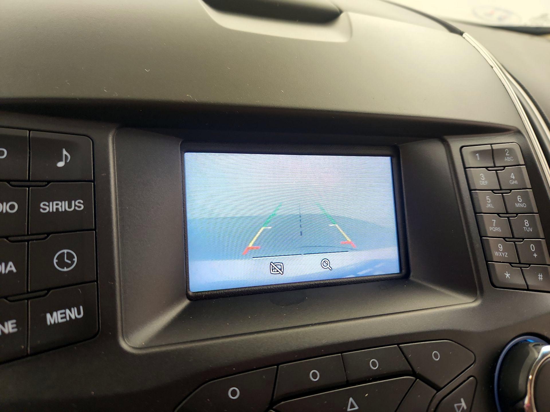 Thumbnail: 2015 Ford Edge - 14