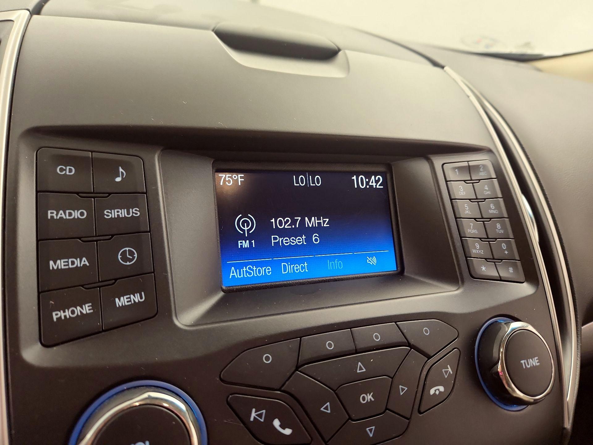 Thumbnail: 2015 Ford Edge - 15