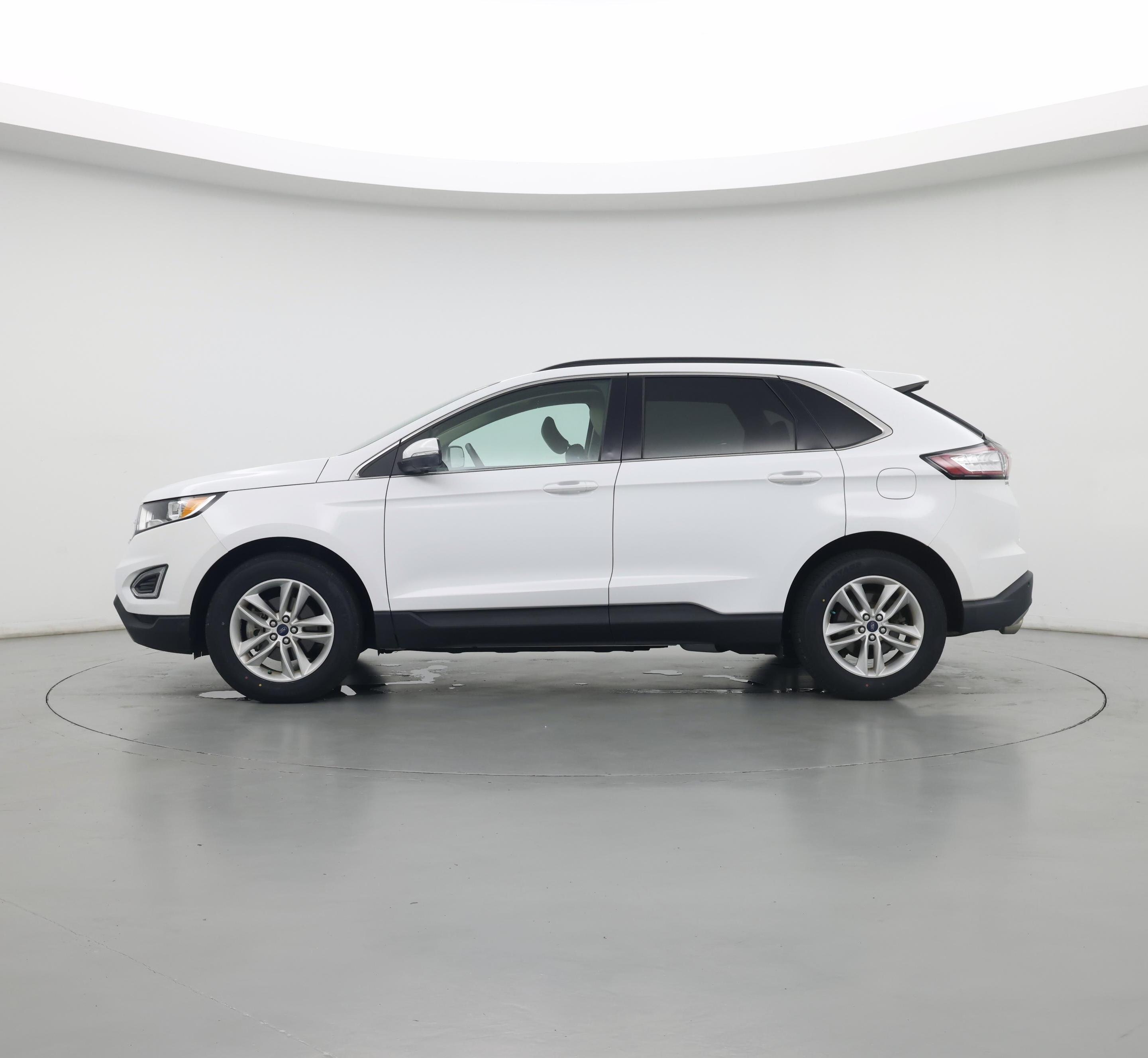 Thumbnail: 2015 Ford Edge - 3
