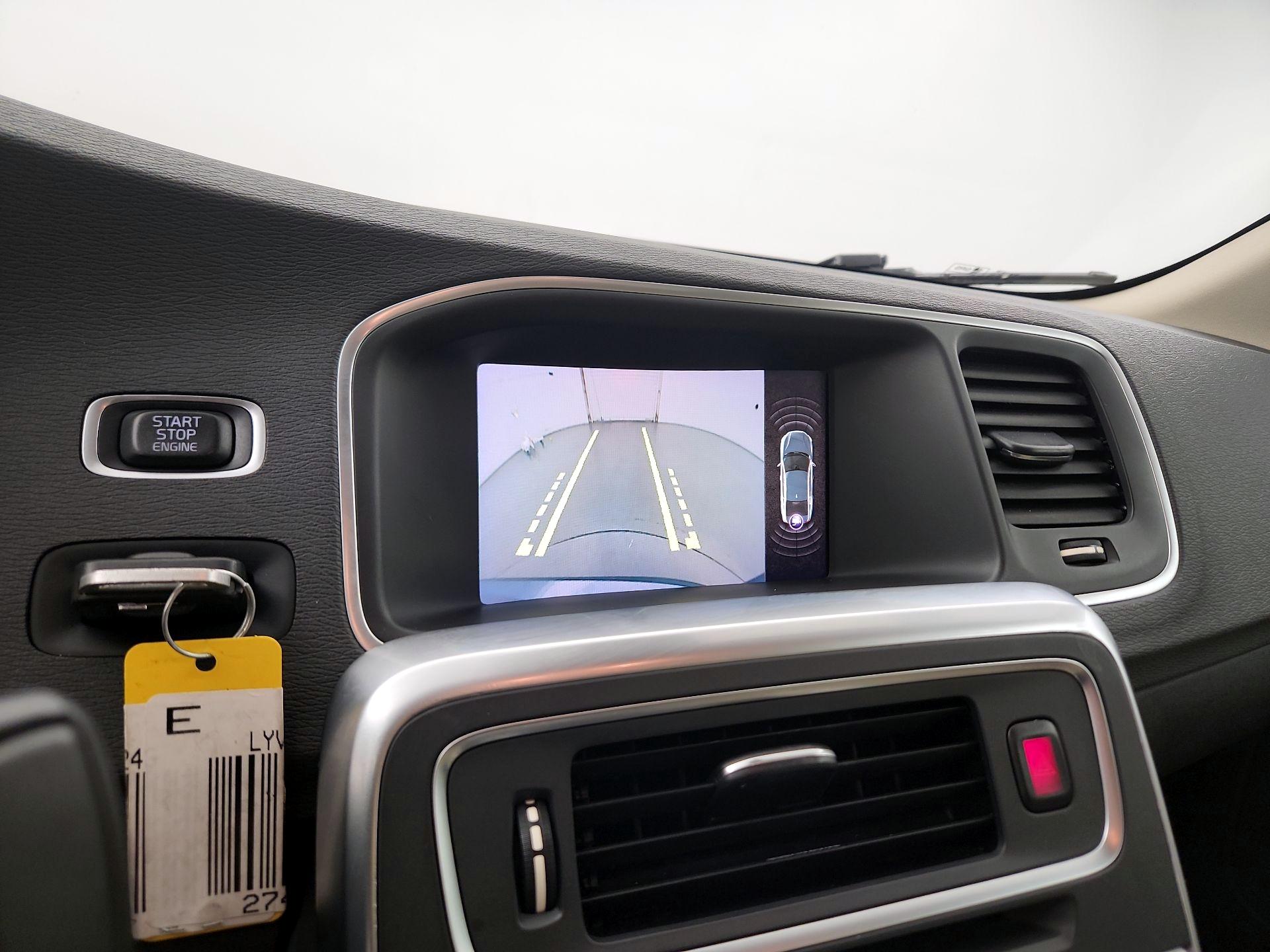 Thumbnail: 2017 Volvo S60 - 14