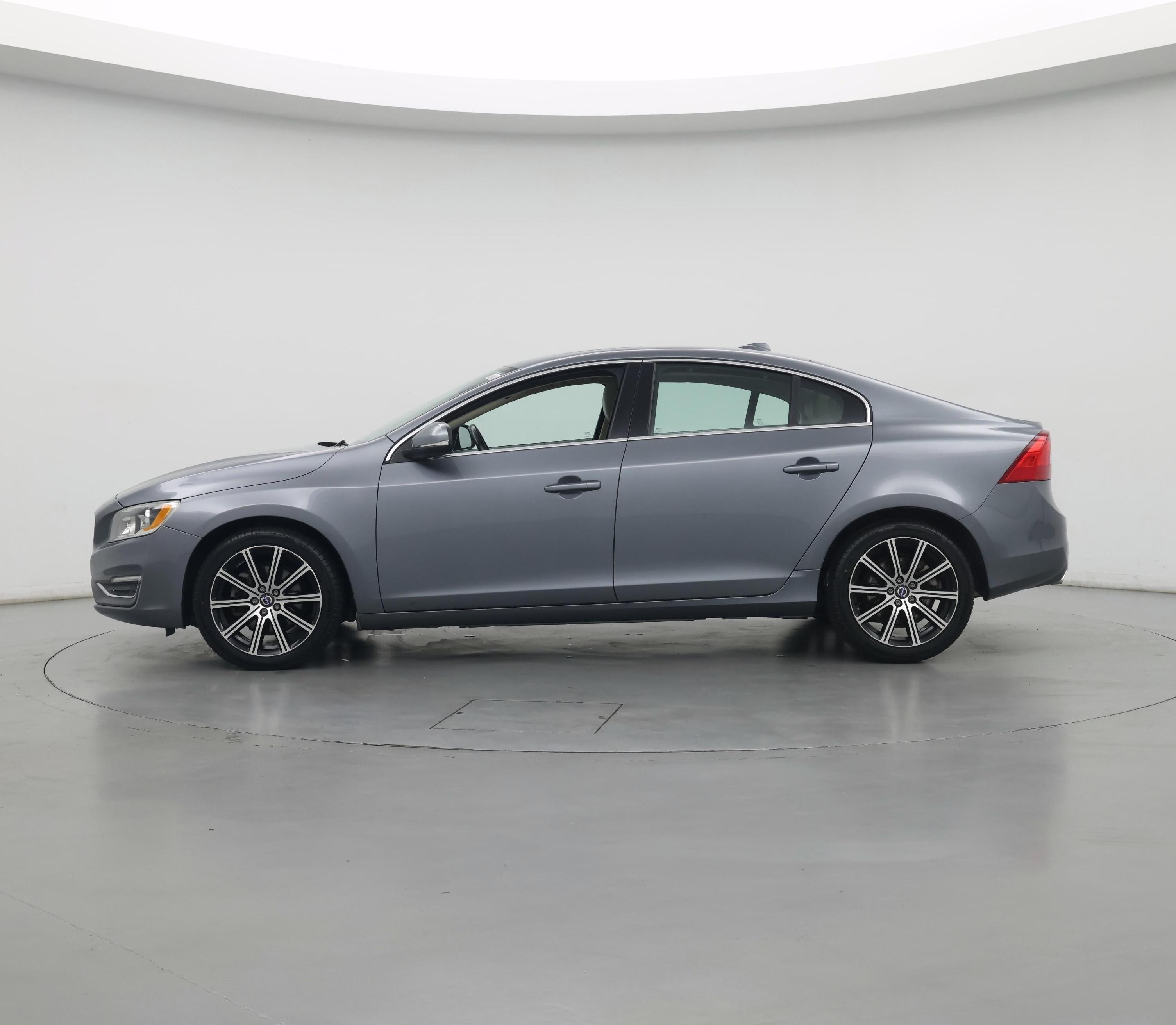 Thumbnail: 2017 Volvo S60 - 3