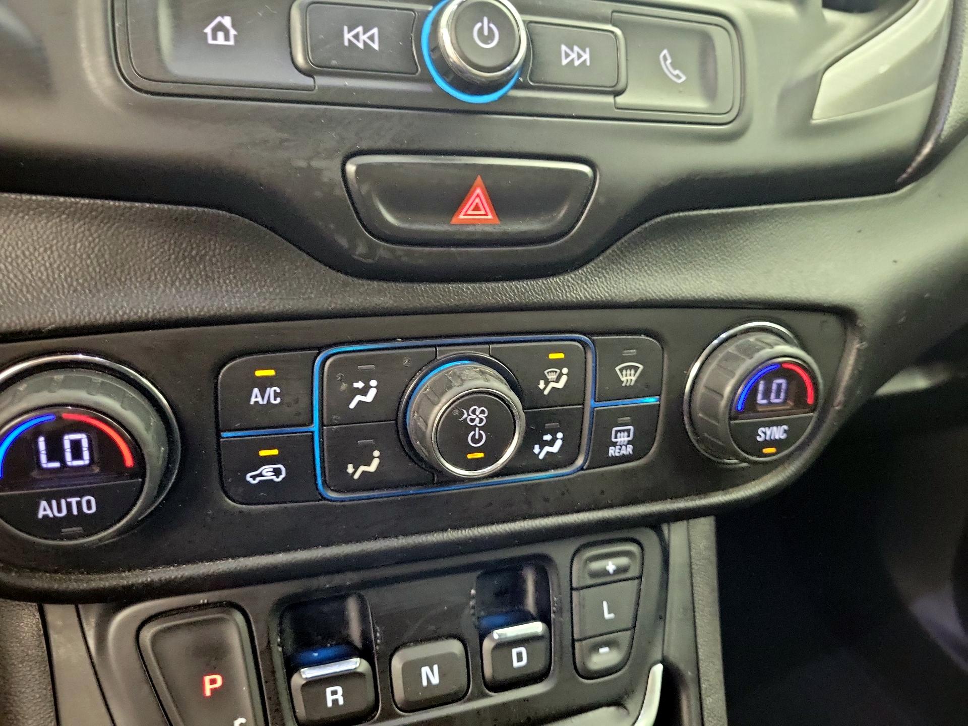 Thumbnail: 2018 GMC Terrain - 14