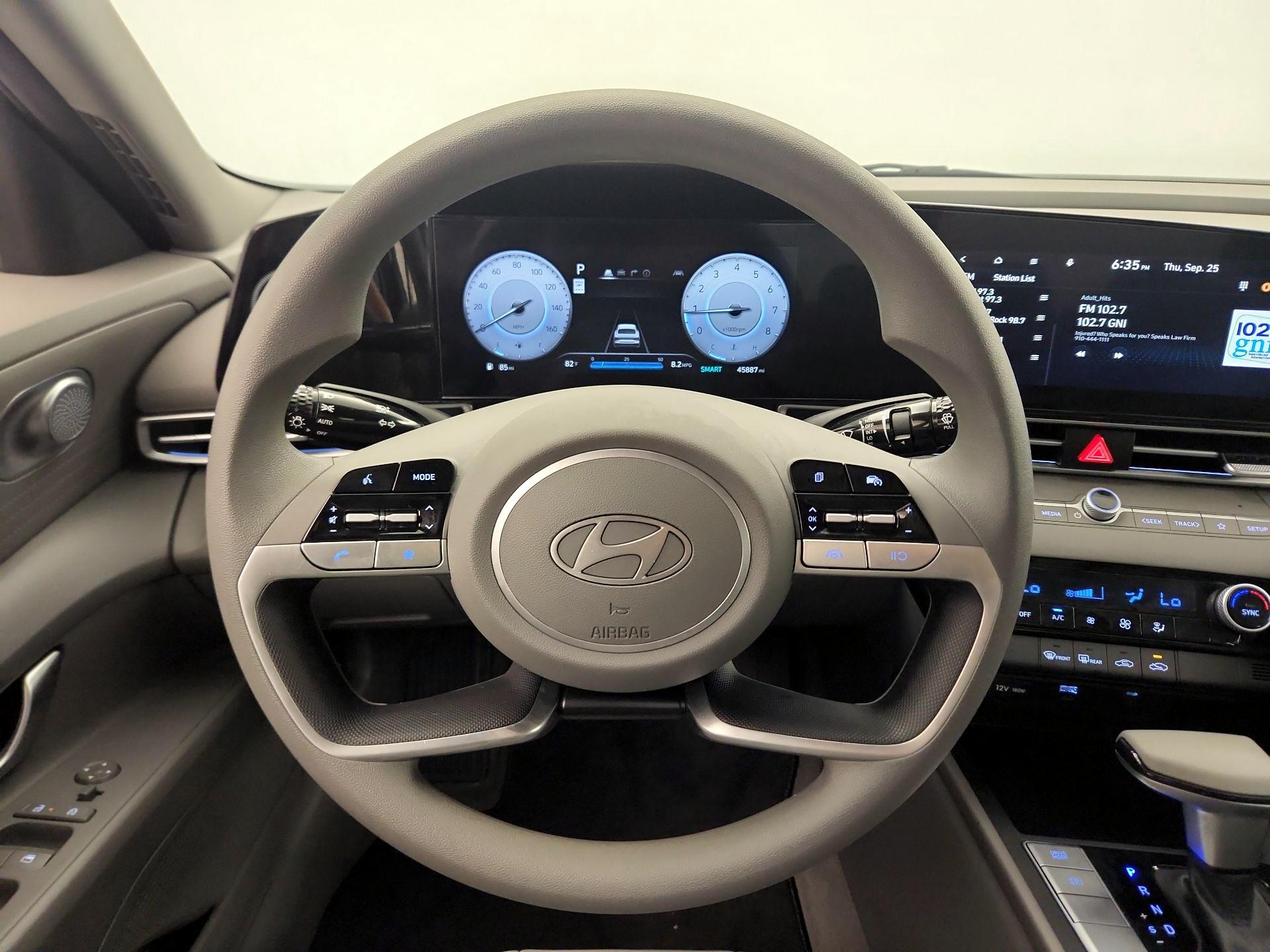 Thumbnail: 2024 Hyundai Elantra - 10