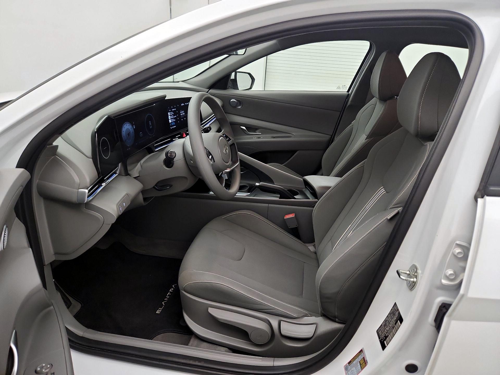 Thumbnail: 2024 Hyundai Elantra - 11