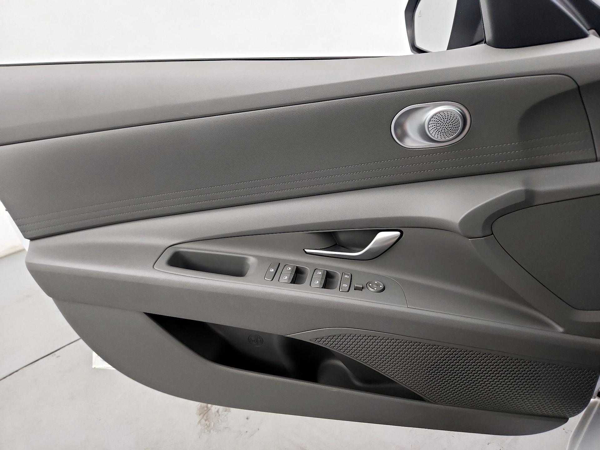 Thumbnail: 2024 Hyundai Elantra - 12