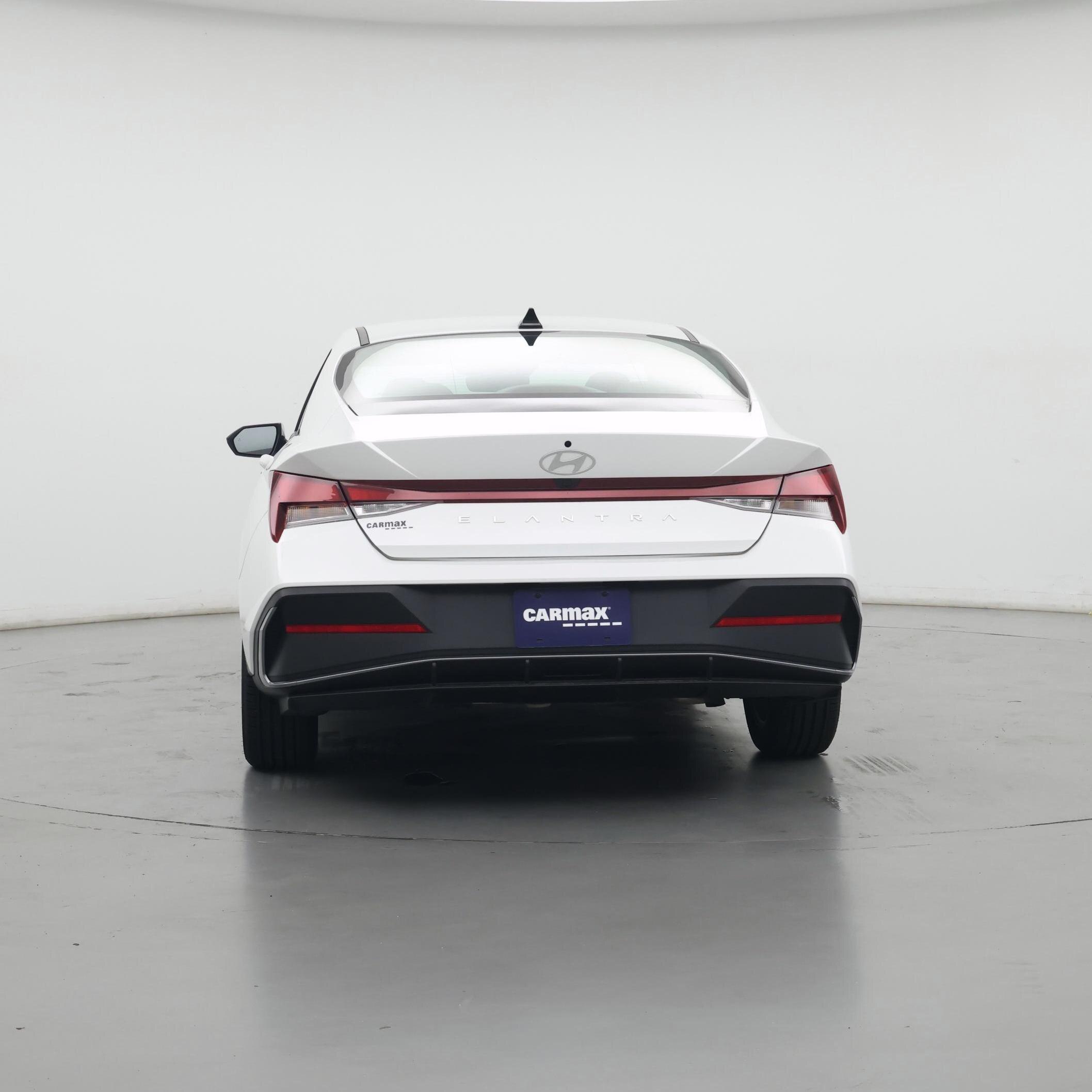 Thumbnail: 2024 Hyundai Elantra - 6