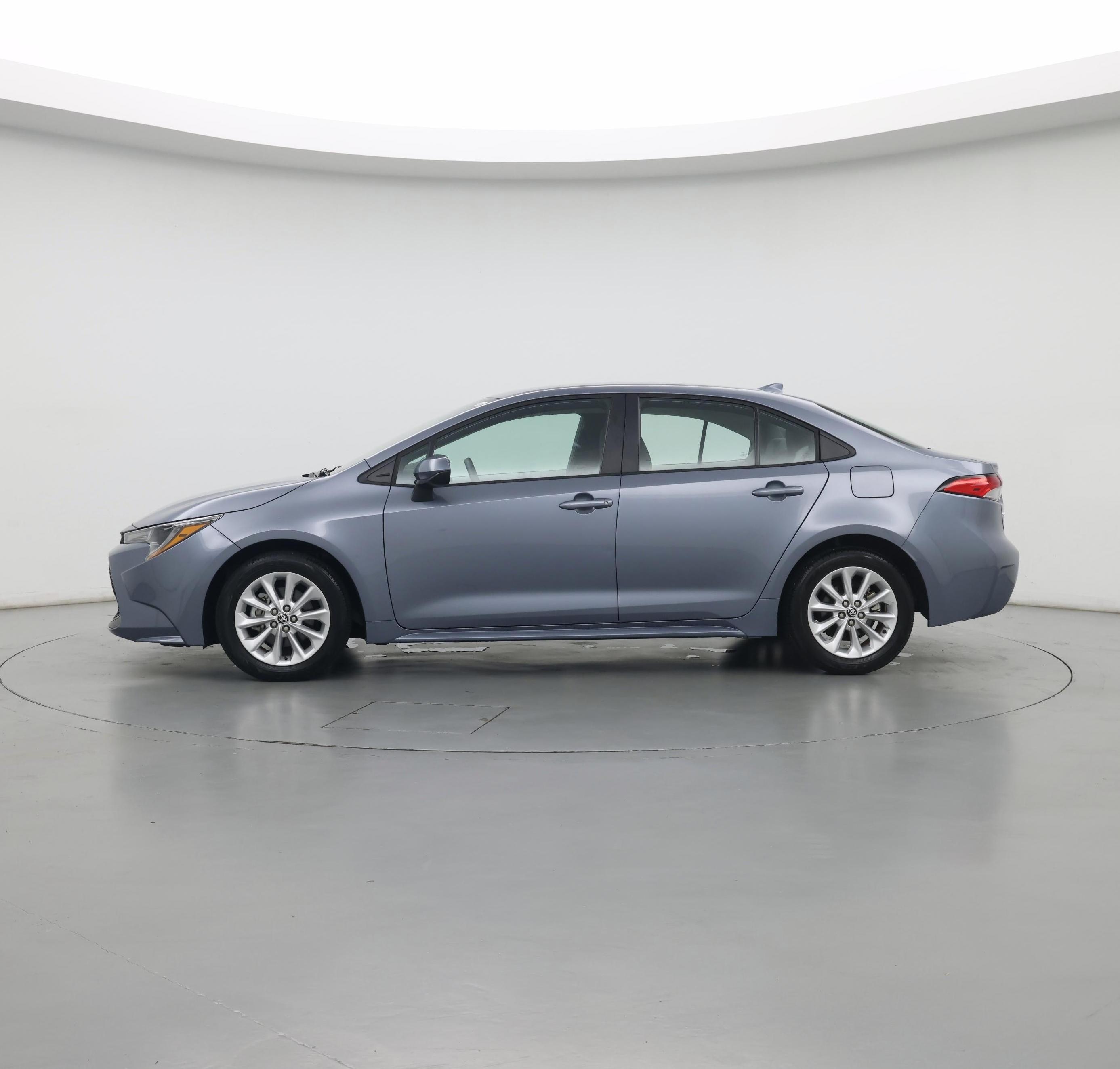 Thumbnail: 2022 Toyota Corolla - 3