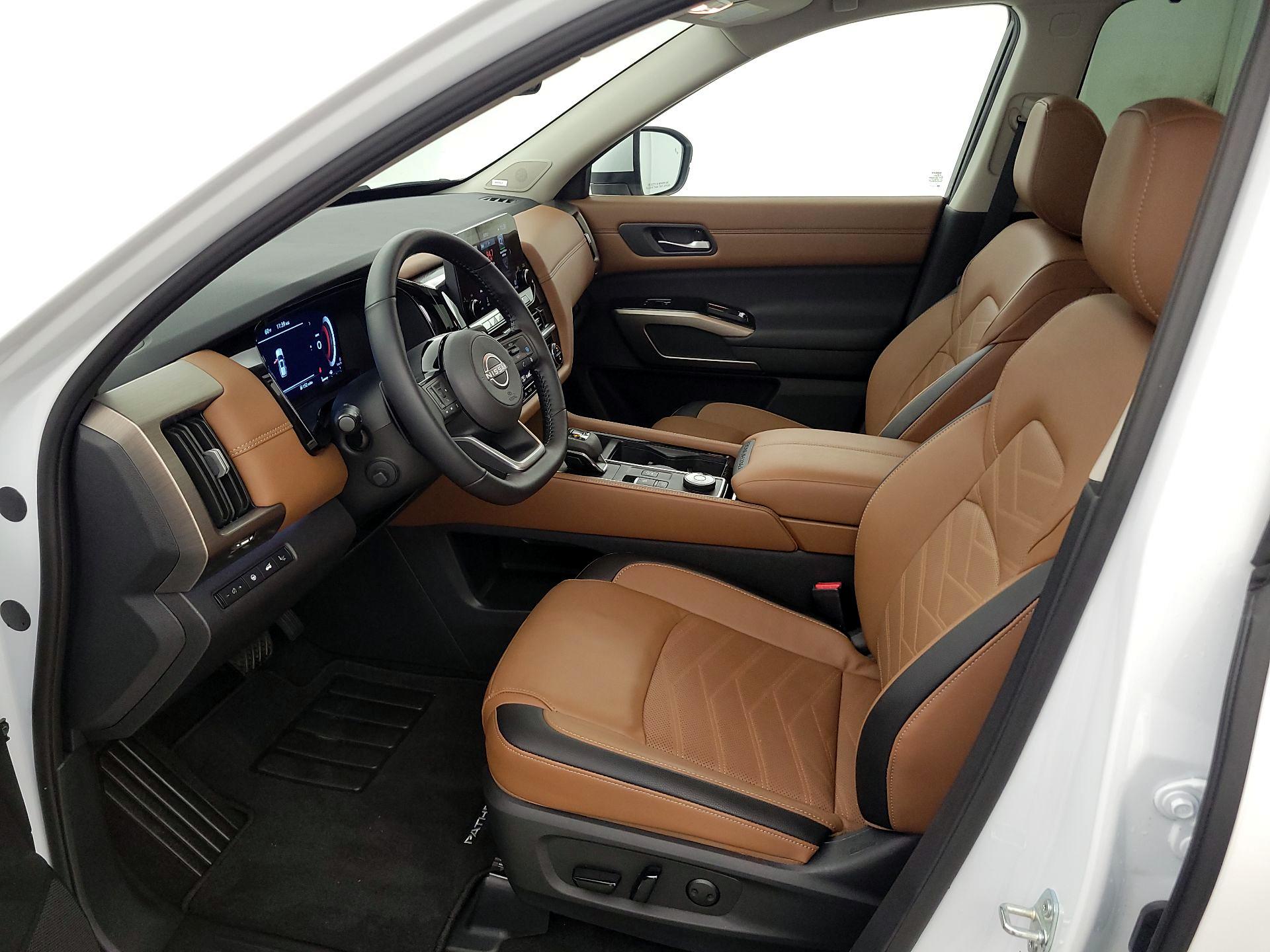 Thumbnail: 2025 Nissan Pathfinder - 11