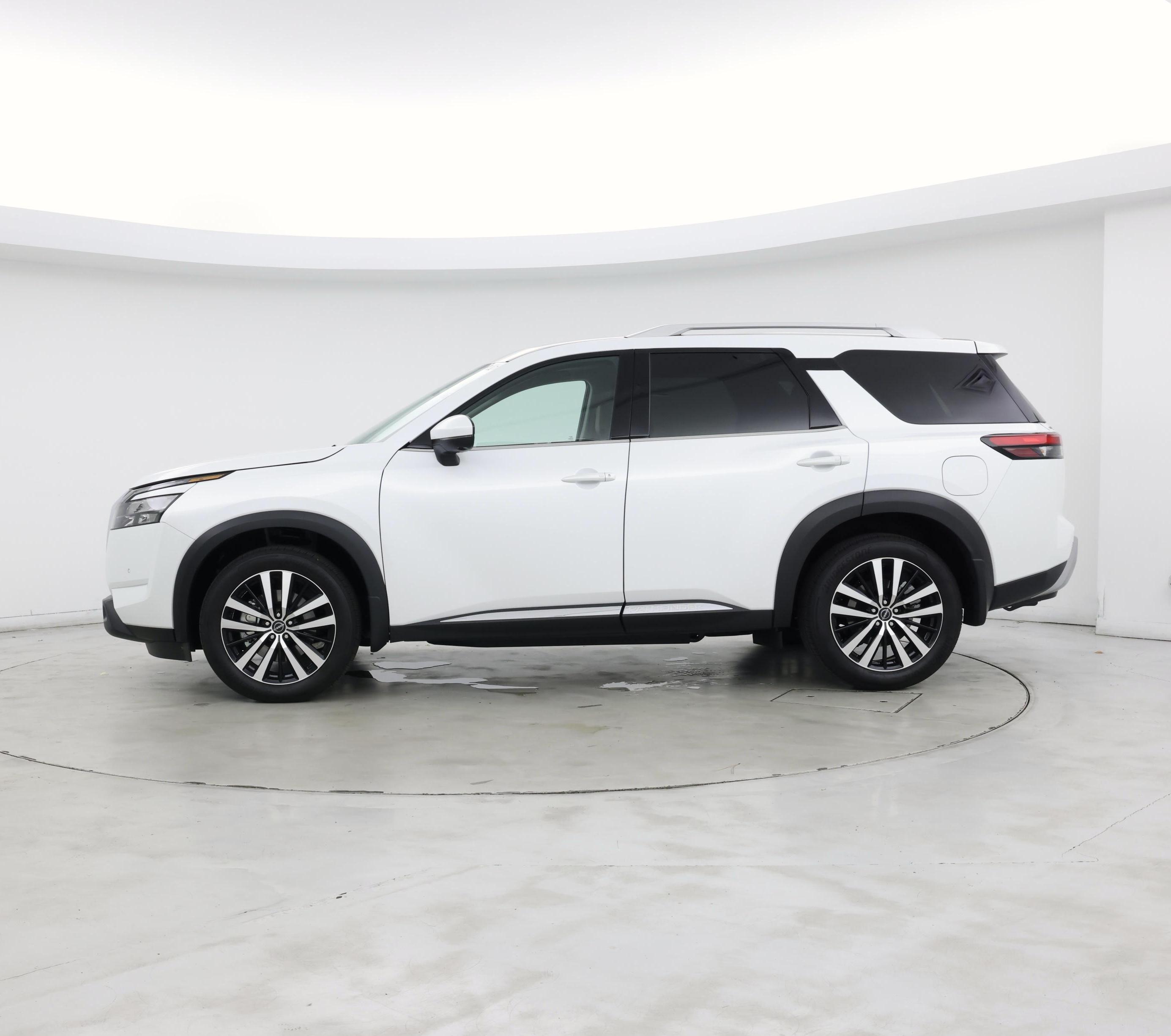 Thumbnail: 2025 Nissan Pathfinder - 3