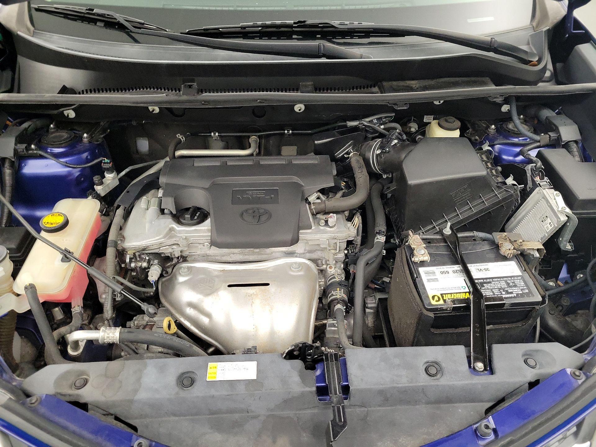 Thumbnail: 2015 Toyota RAV4 - 18