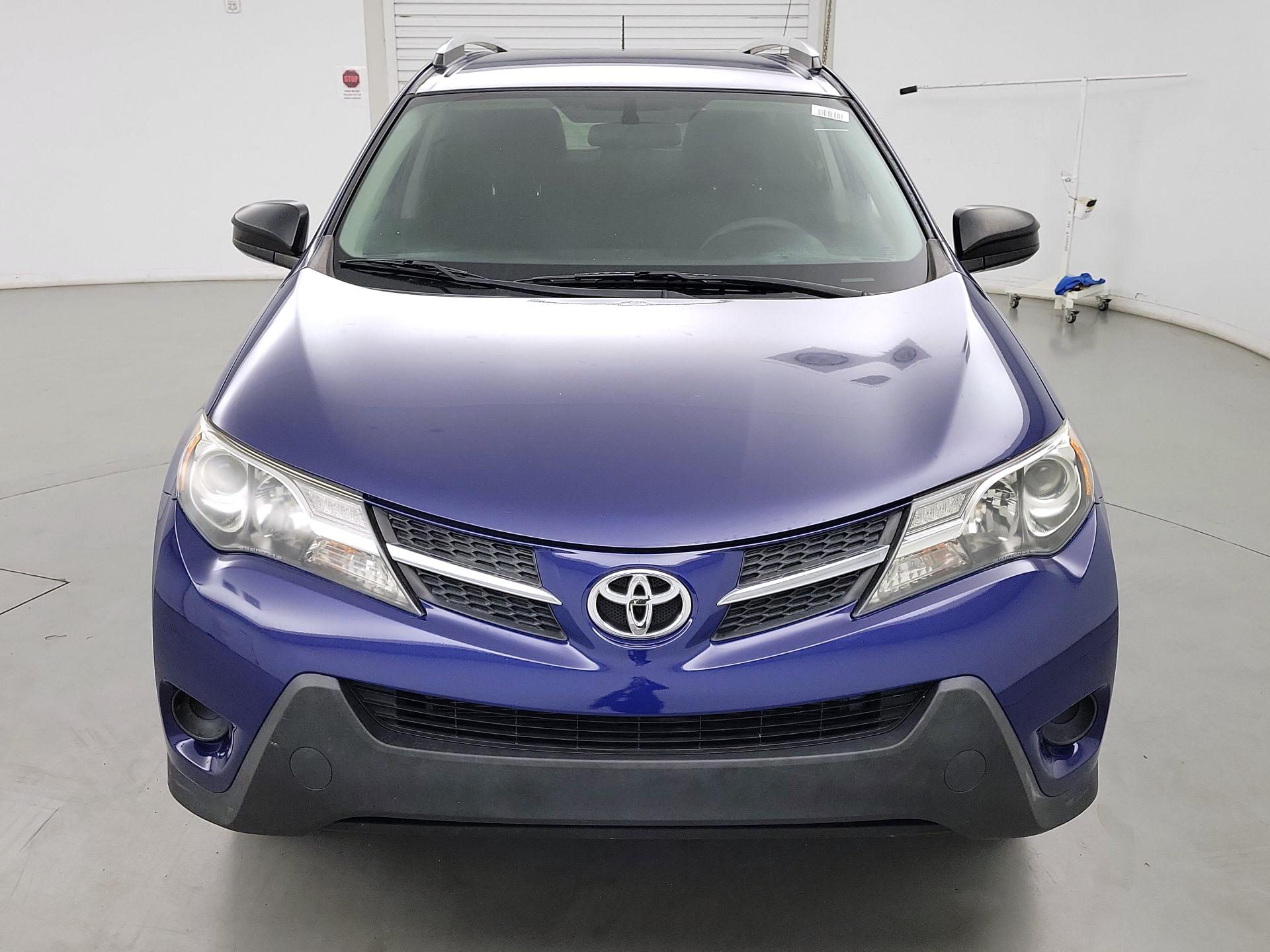 Thumbnail: 2015 Toyota RAV4 - 2