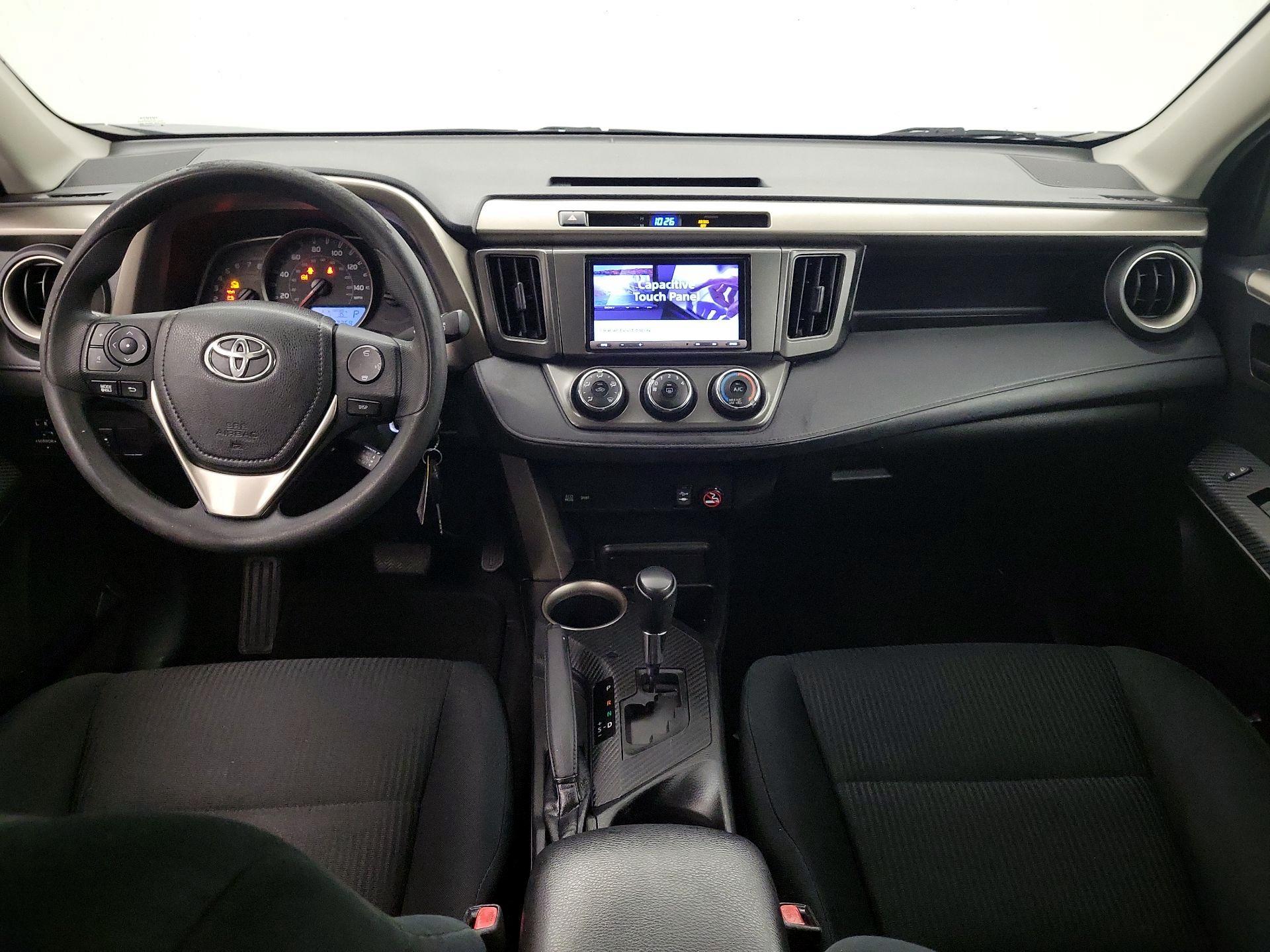 Thumbnail: 2015 Toyota RAV4 - 8