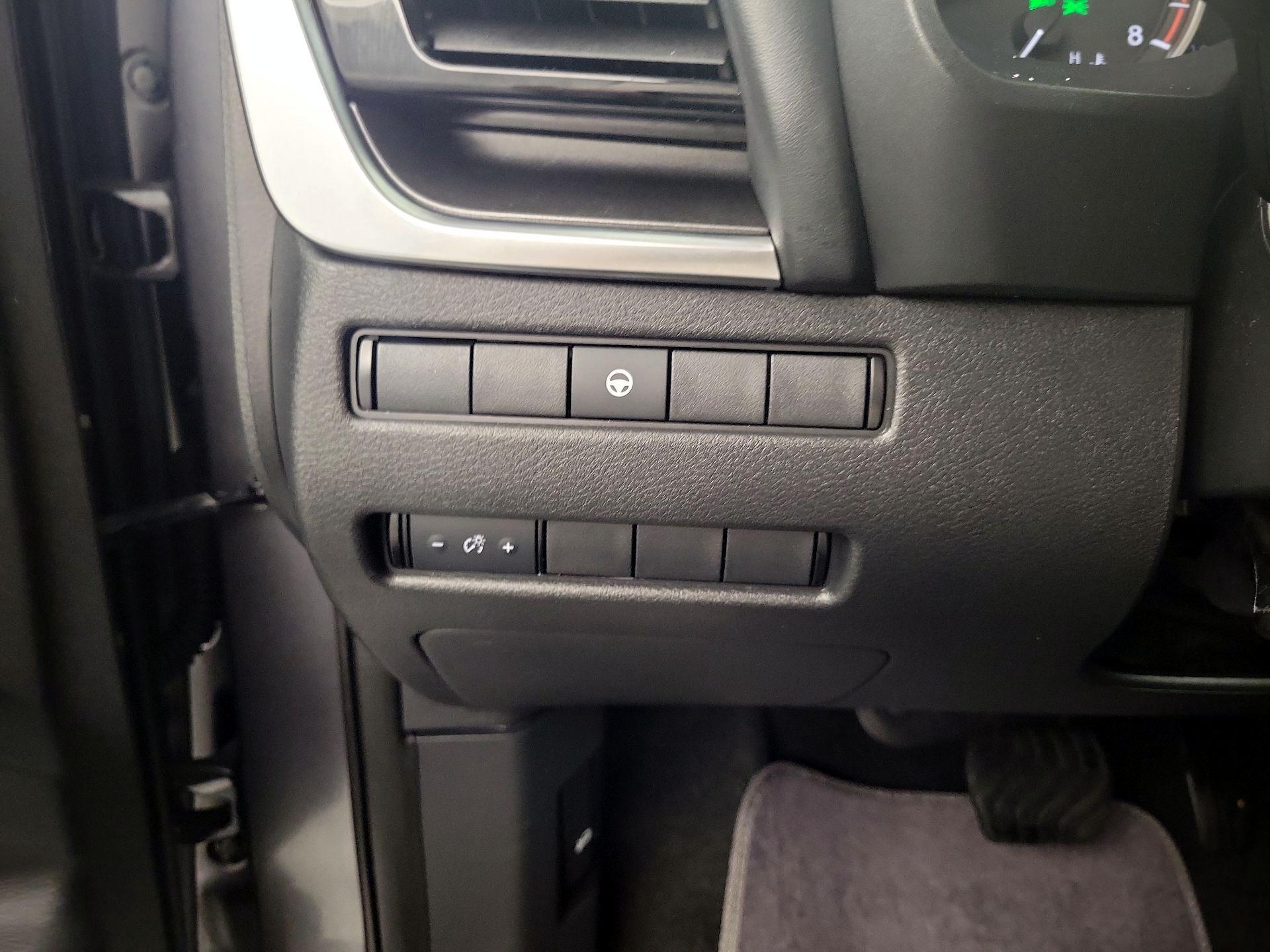 Thumbnail: 2021 Nissan Rogue - 11