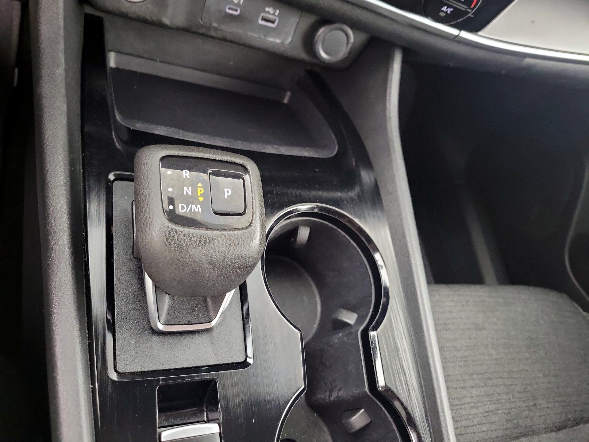 Thumbnail: 2021 Nissan Rogue - 15