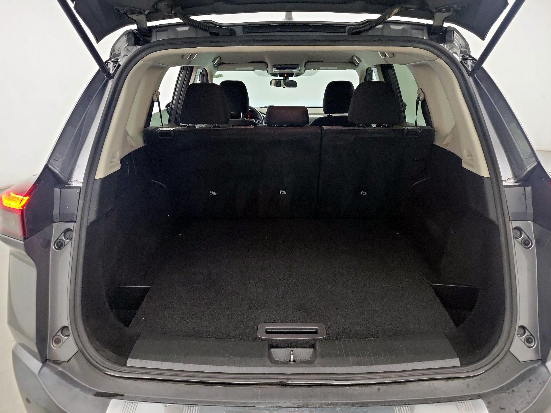 Thumbnail: 2021 Nissan Rogue - 18