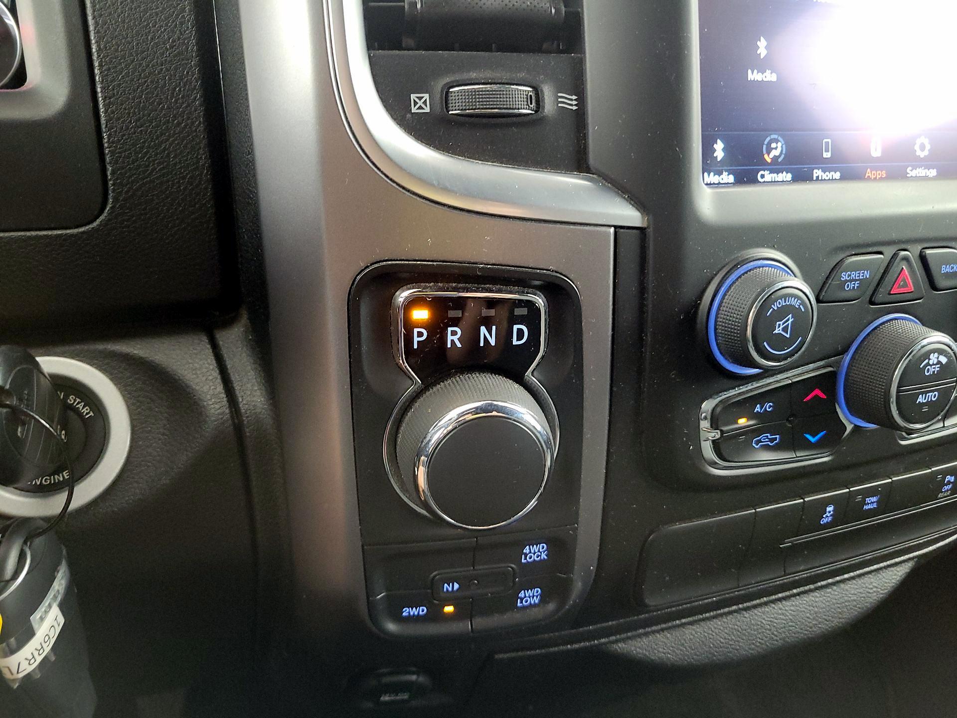 Thumbnail: 2021 RAM 1500 Classic - 15
