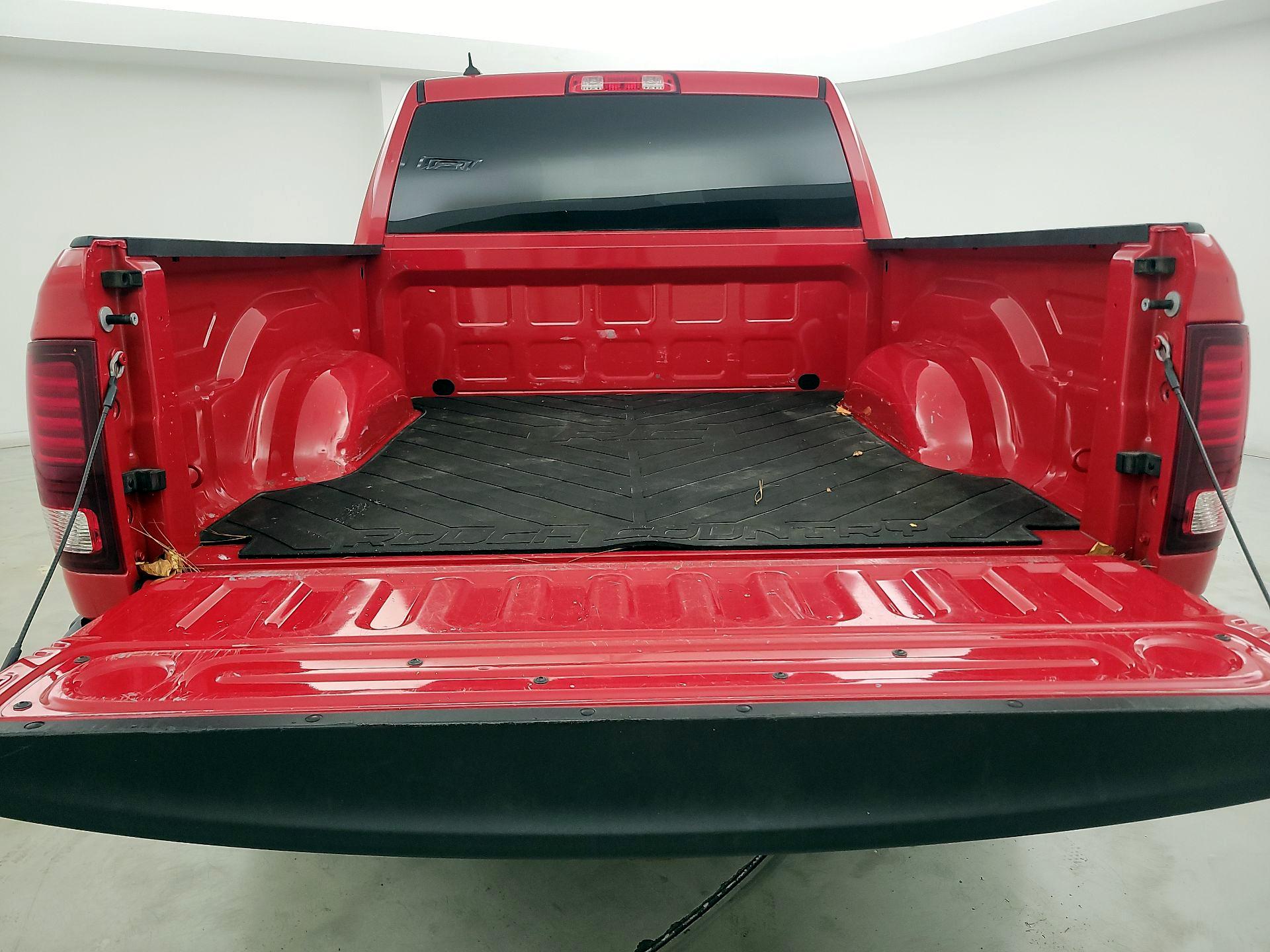 Thumbnail: 2021 RAM 1500 Classic - 18