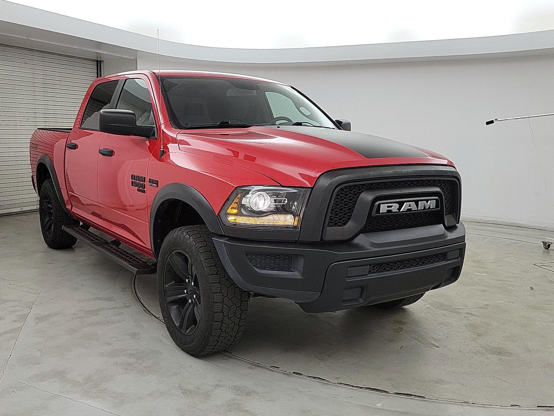 Thumbnail: 2021 RAM 1500 Classic - 3