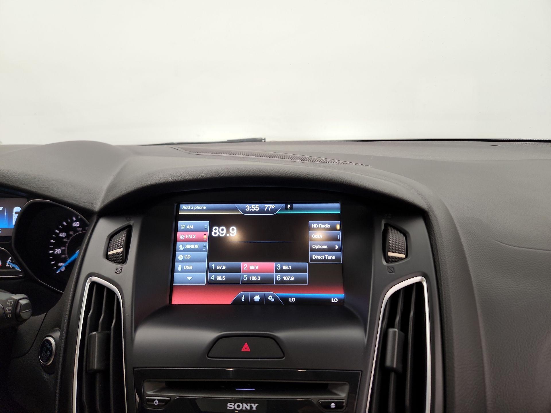 Thumbnail: 2015 Ford Focus - 16
