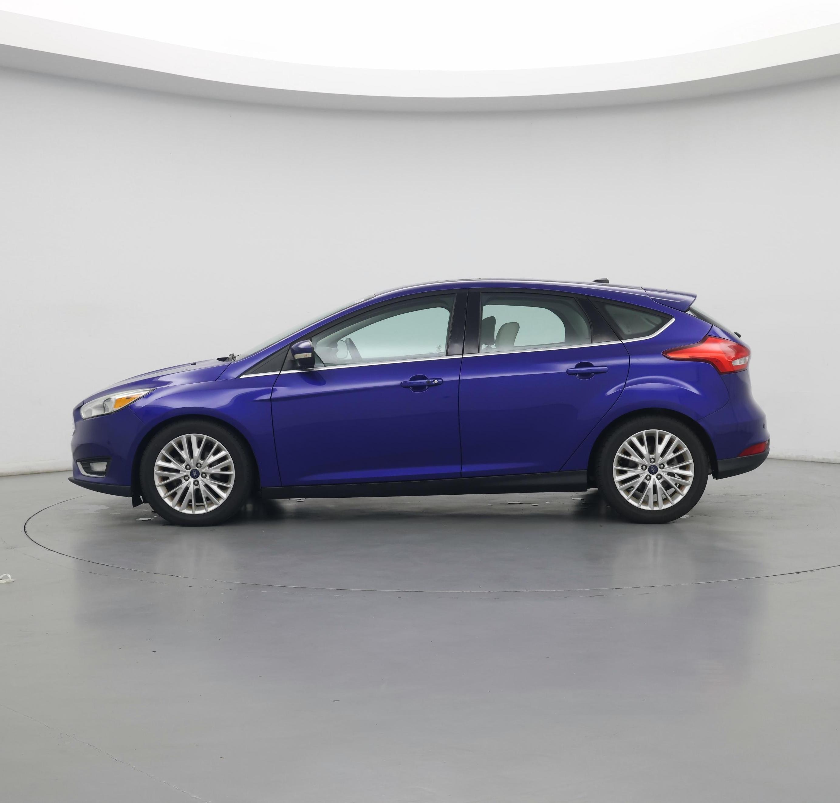Thumbnail: 2015 Ford Focus - 3