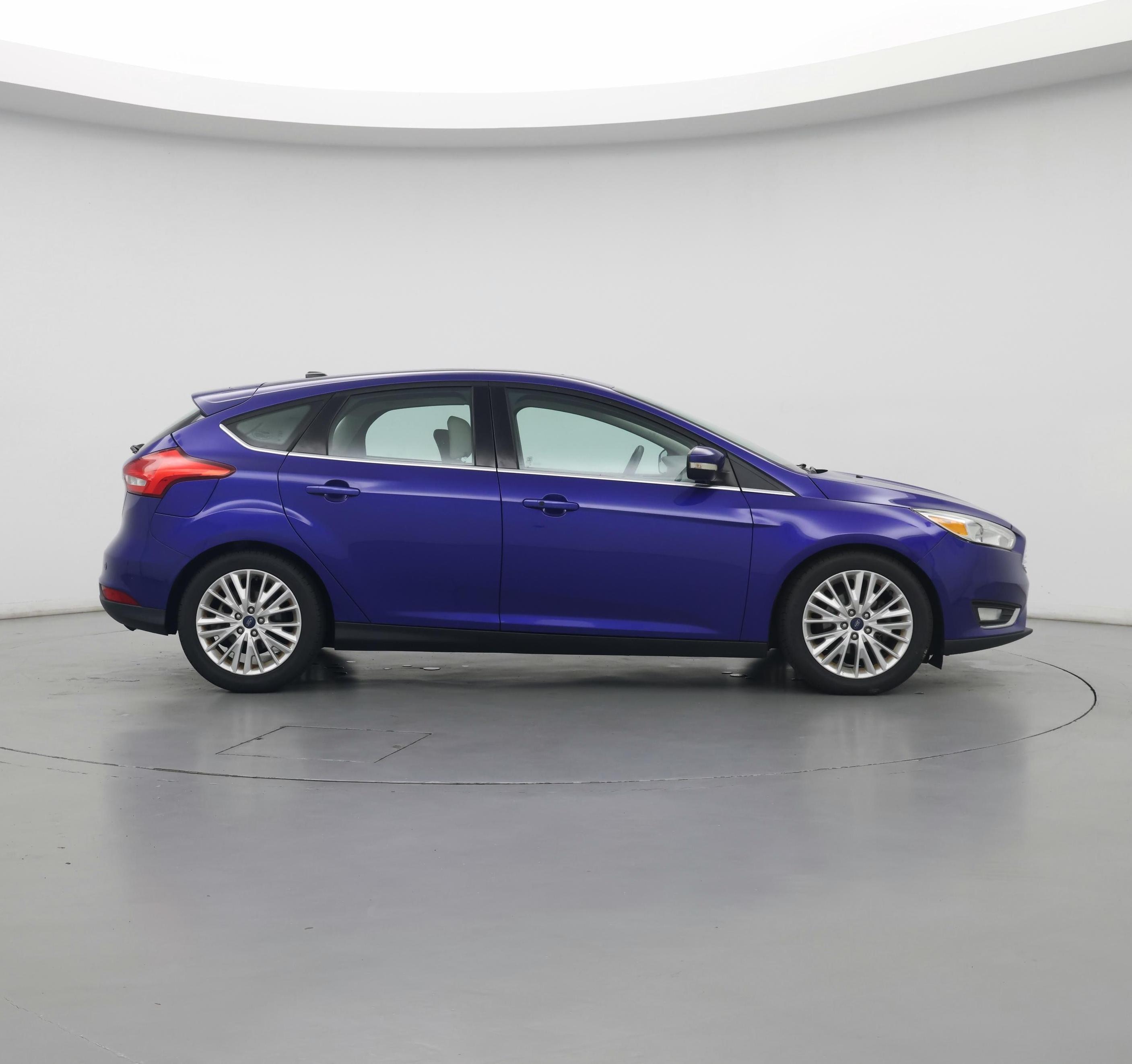 Thumbnail: 2015 Ford Focus - 7