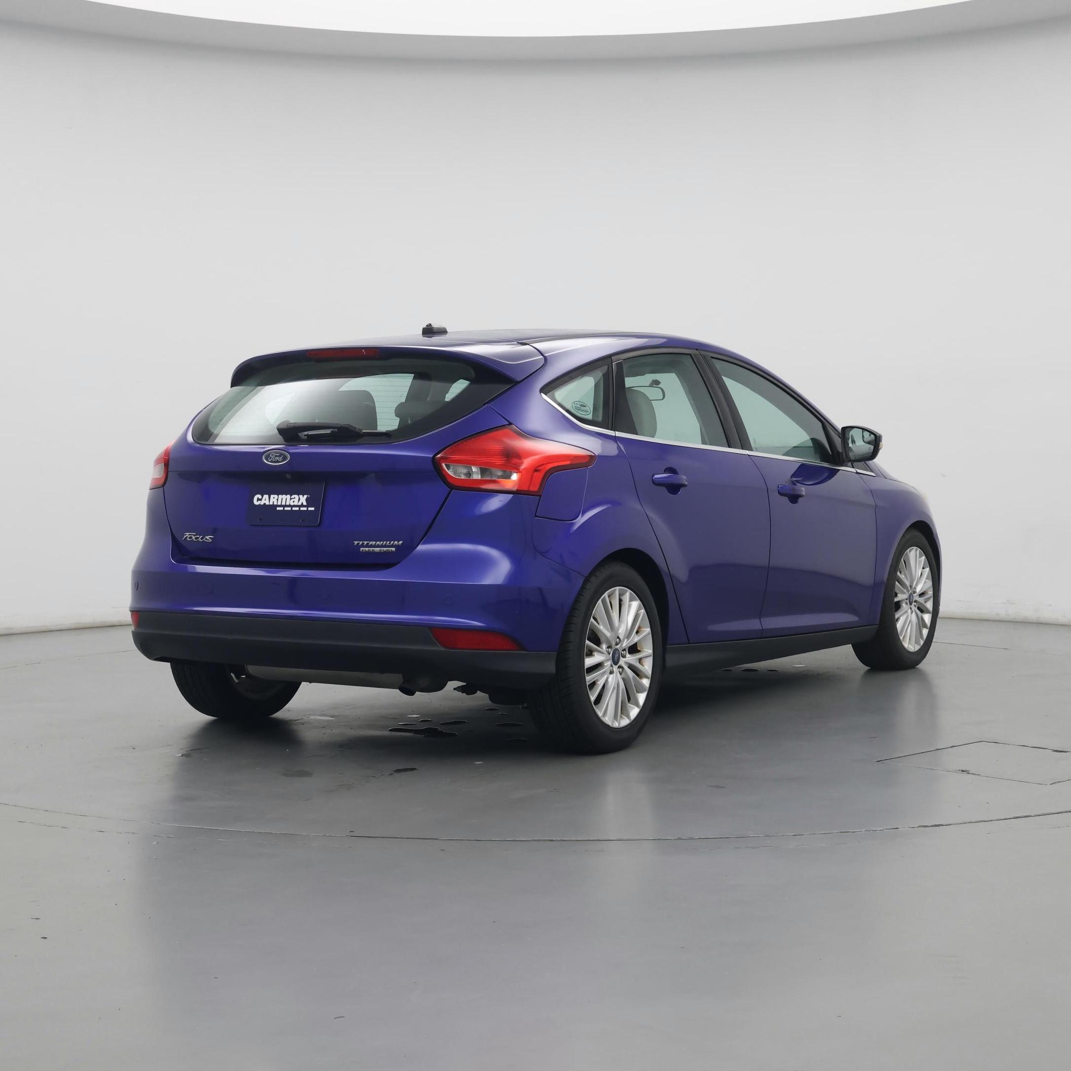 Thumbnail: 2015 Ford Focus - 8