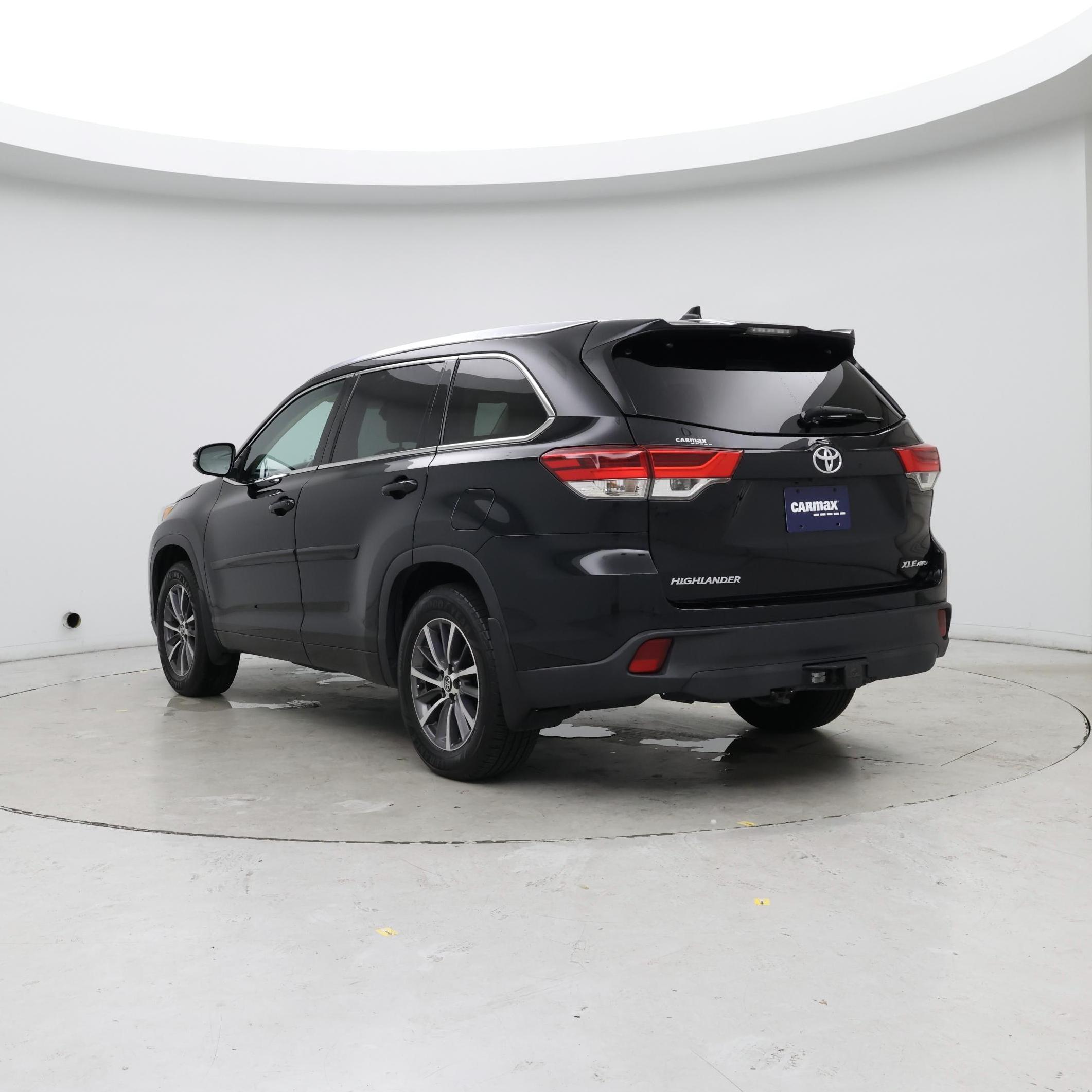 Thumbnail: 2018 Toyota Highlander - 2