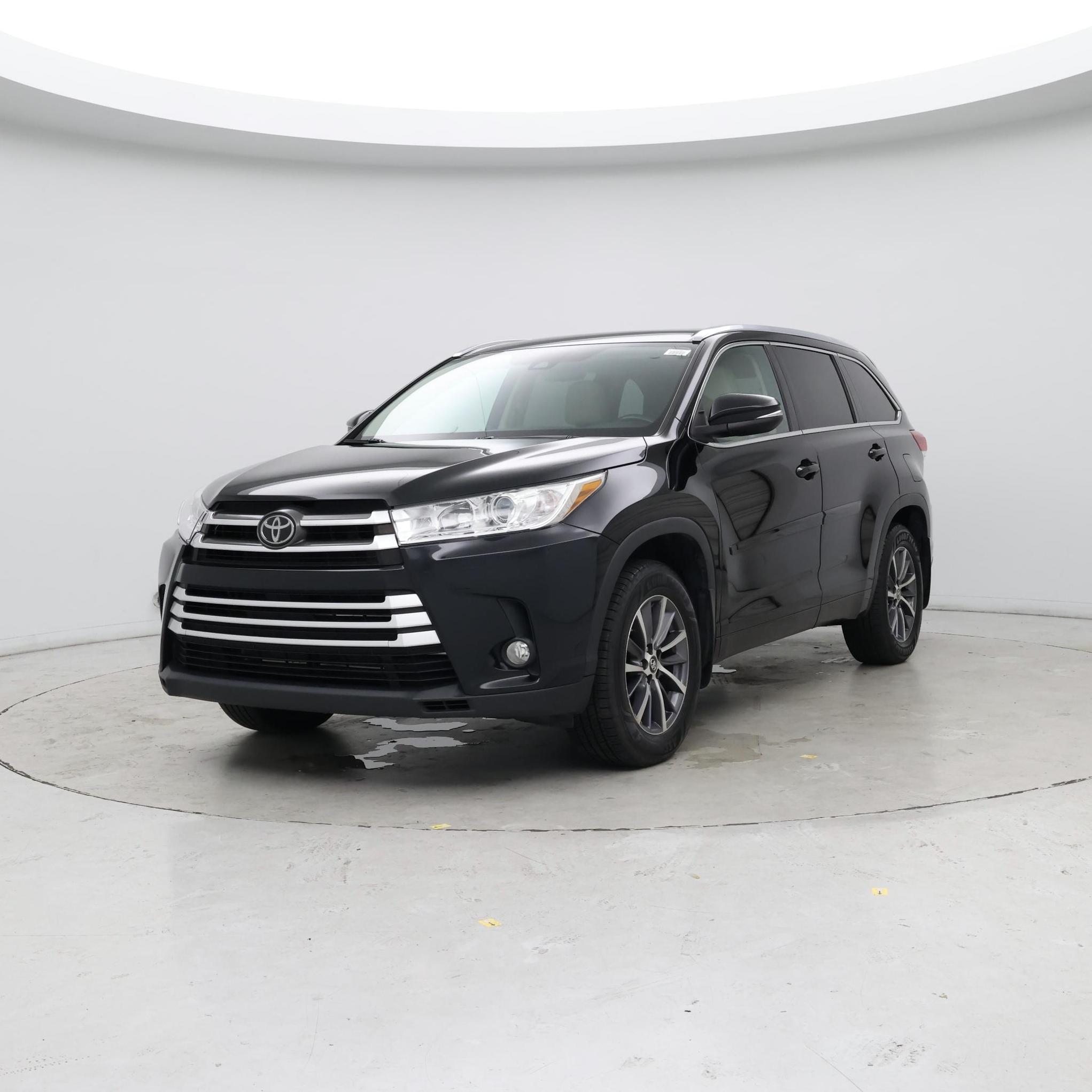 Thumbnail: 2018 Toyota Highlander - 4