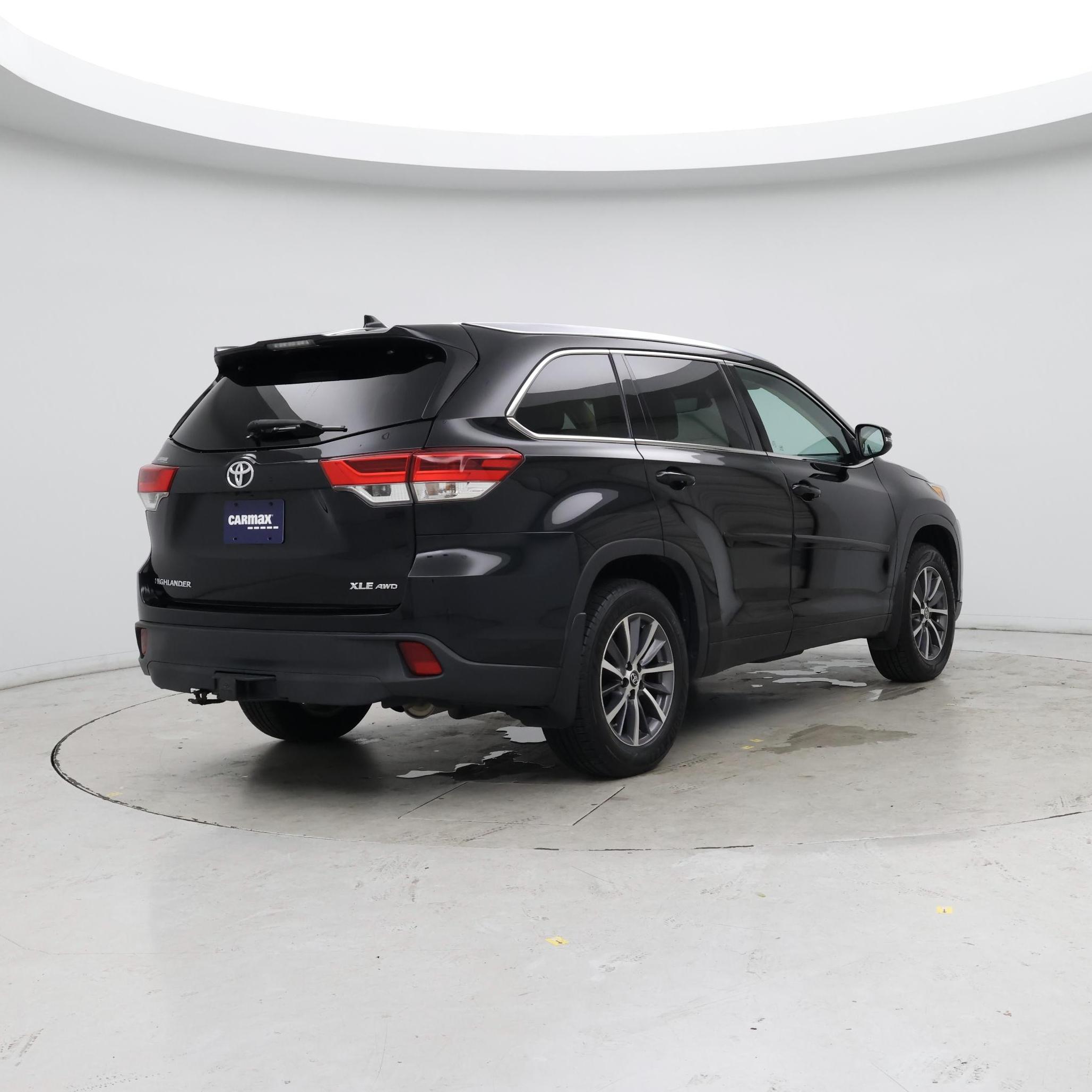 Thumbnail: 2018 Toyota Highlander - 8