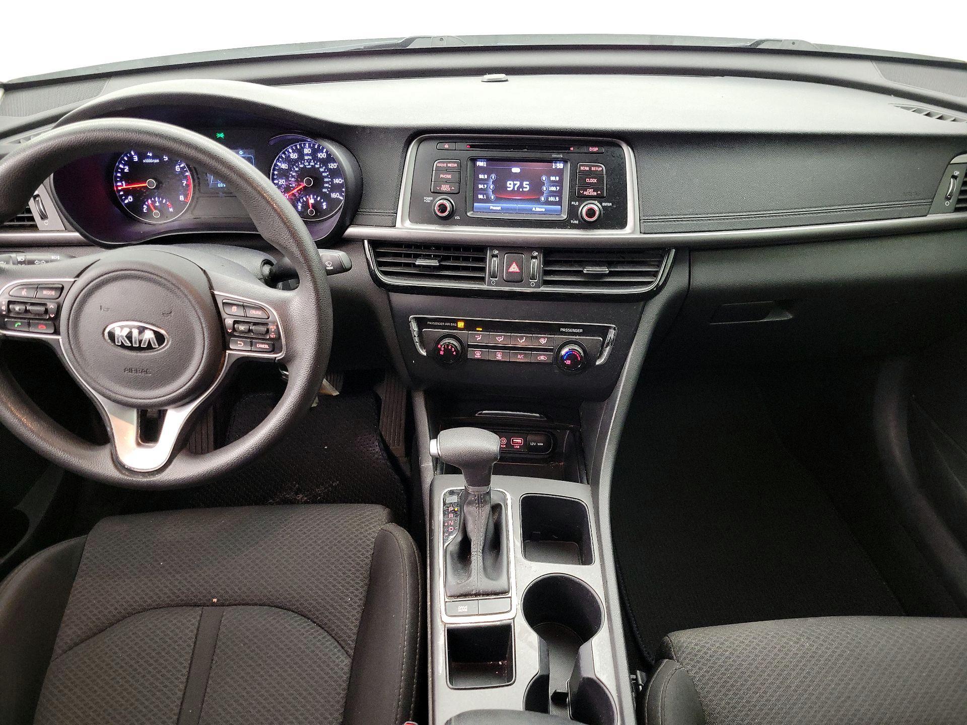 Thumbnail: 2017 Kia Optima - 9
