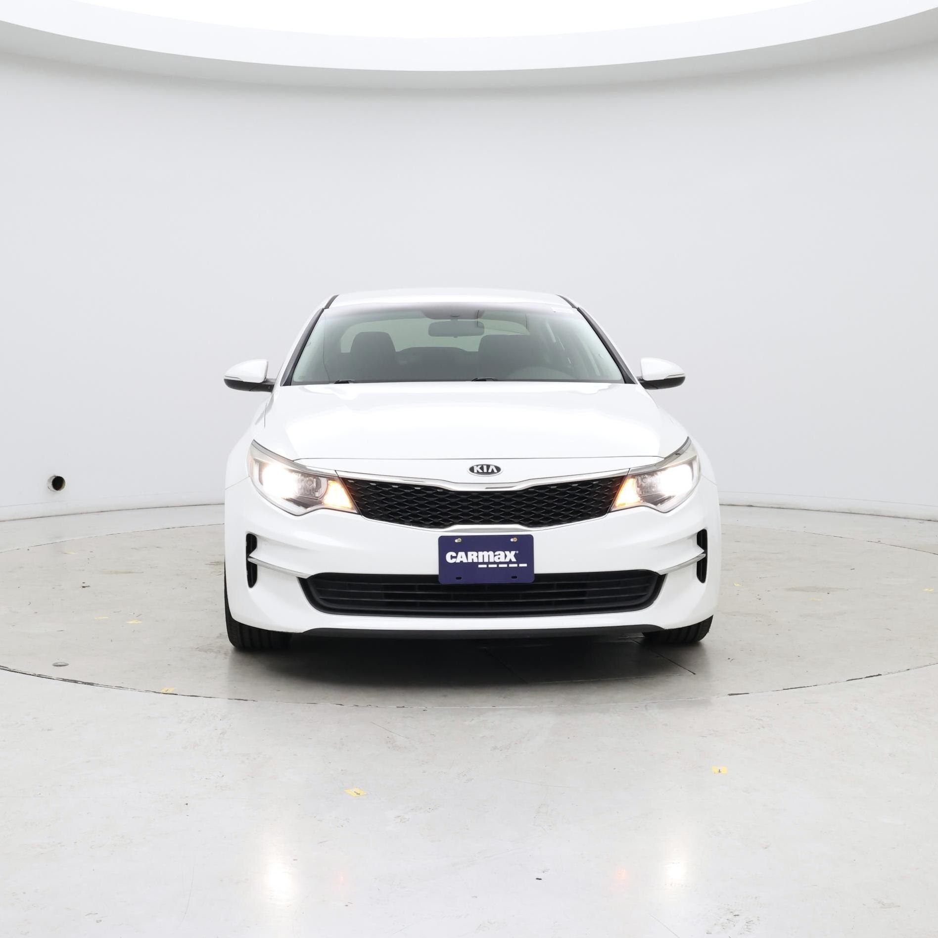 Thumbnail: 2017 Kia Optima - 5