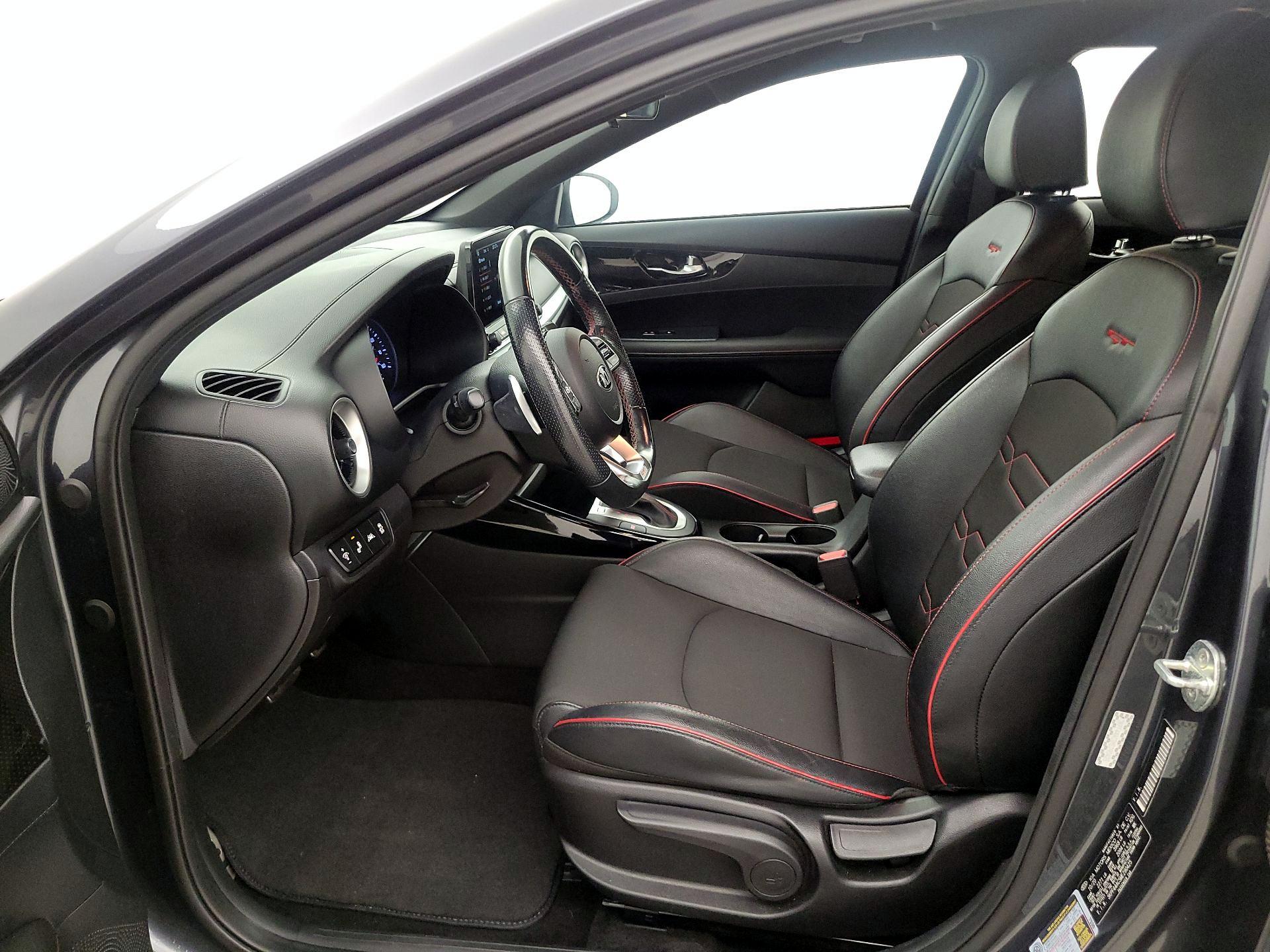Thumbnail: 2021 Kia Forte - 11