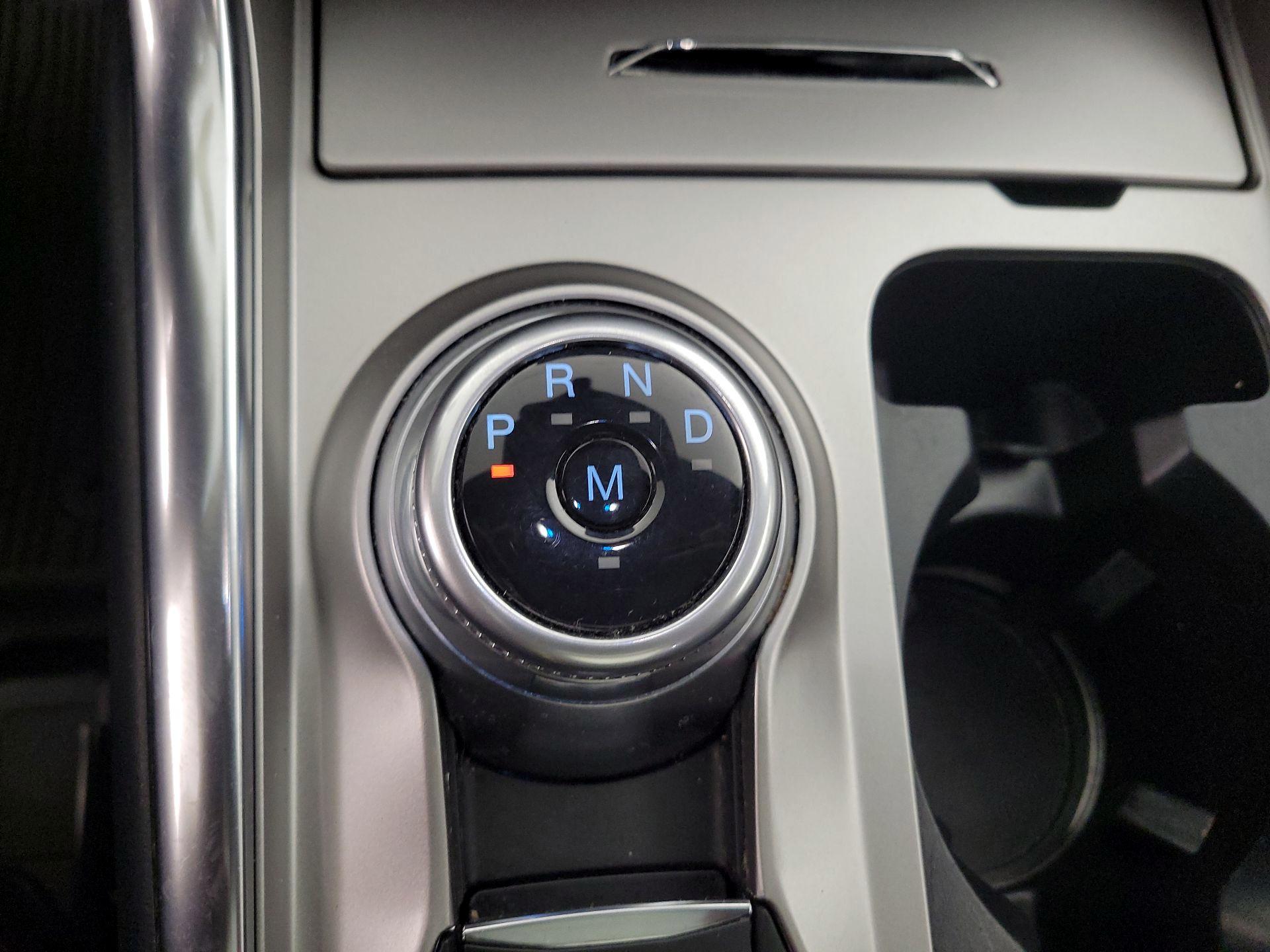 Thumbnail: 2020 Ford Explorer - 17