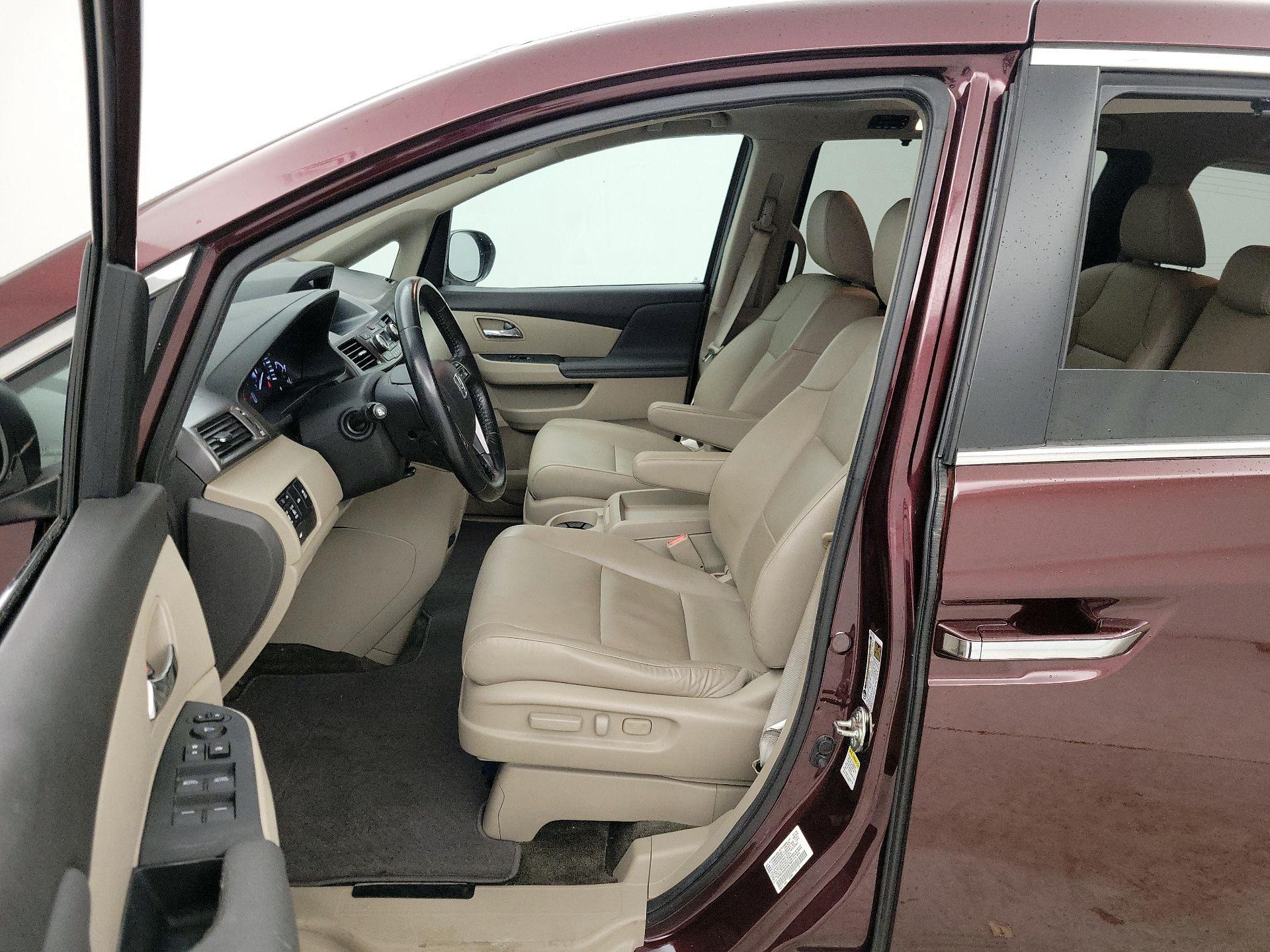 Thumbnail: 2014 Honda Odyssey - 11