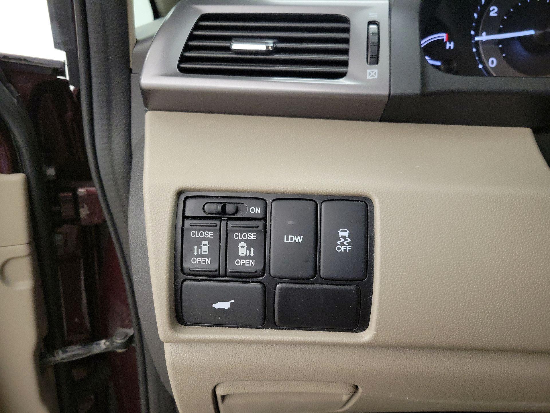 Thumbnail: 2014 Honda Odyssey - 13