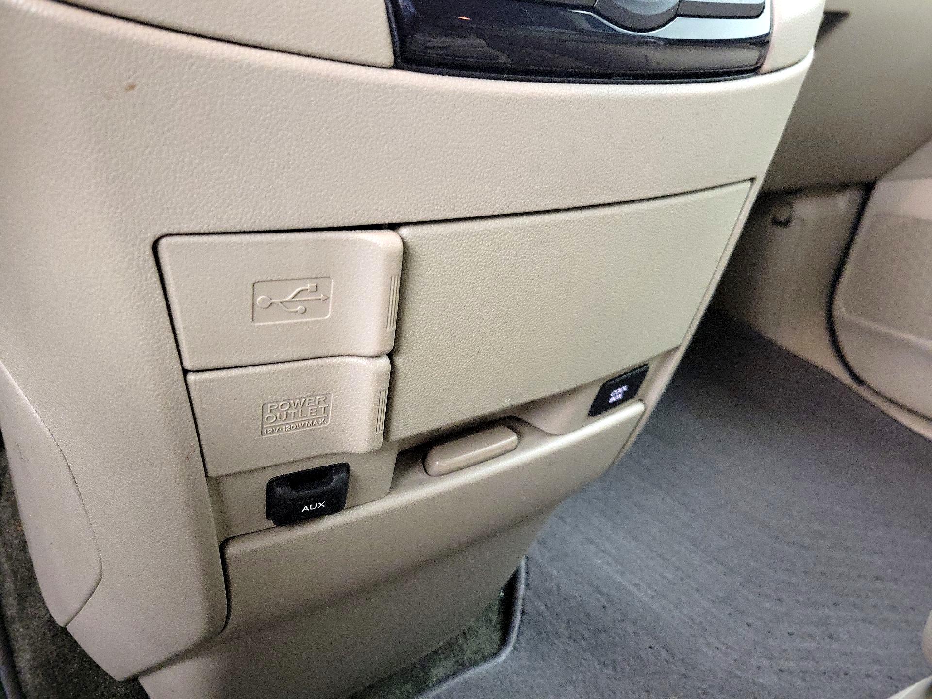 Thumbnail: 2014 Honda Odyssey - 18