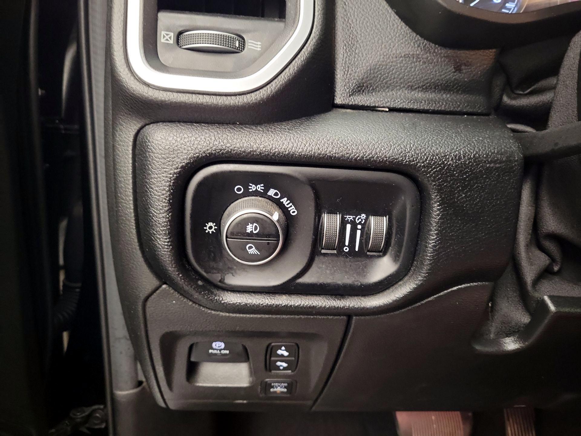 Thumbnail: 2019 RAM 1500 - 13