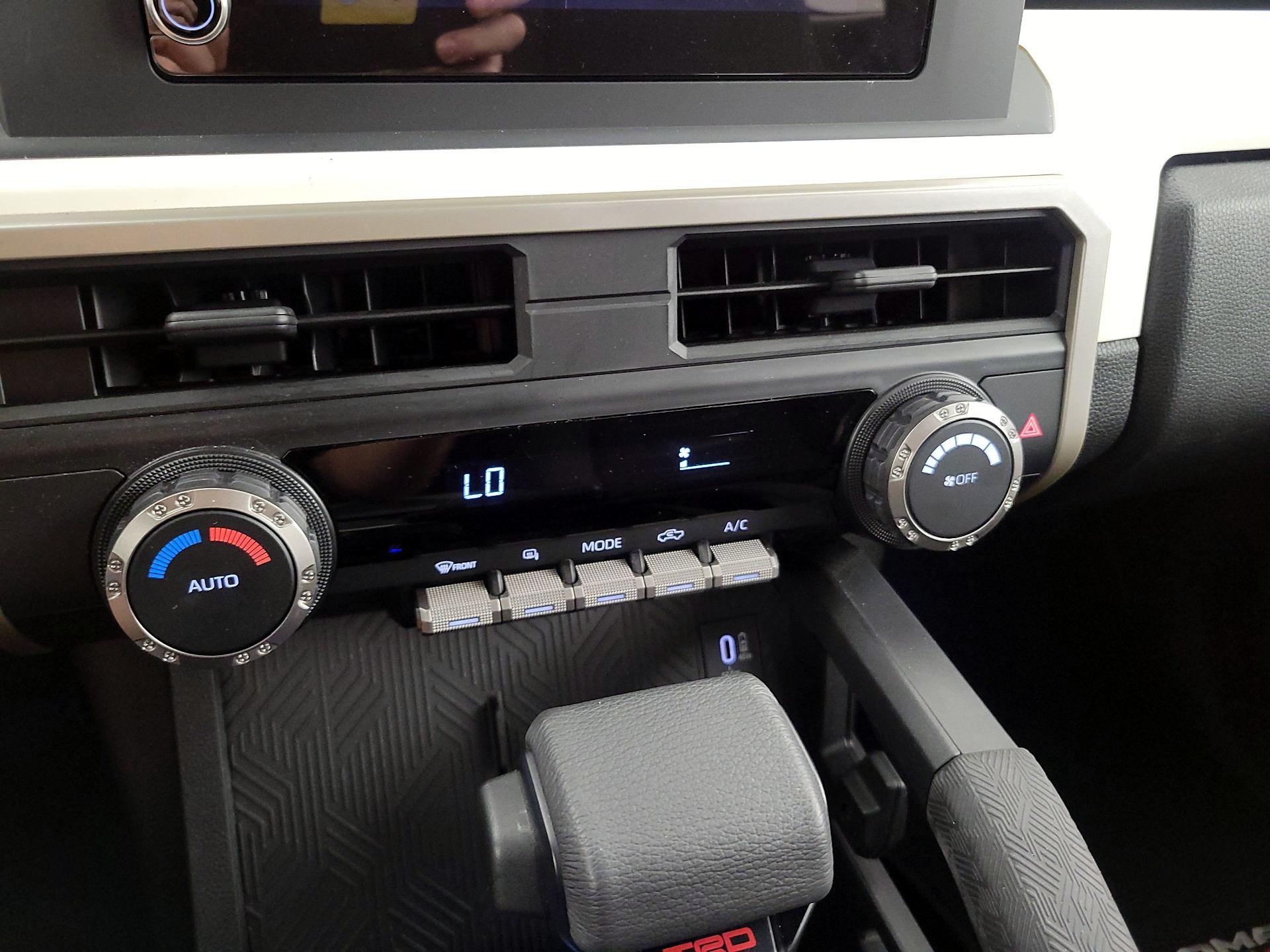 Thumbnail: 2024 Toyota Tacoma - 16