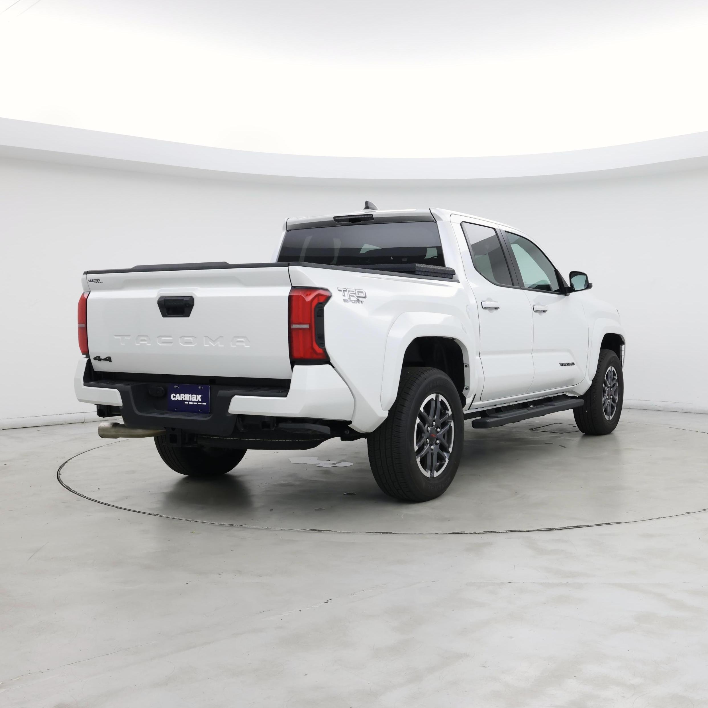 Thumbnail: 2024 Toyota Tacoma - 8