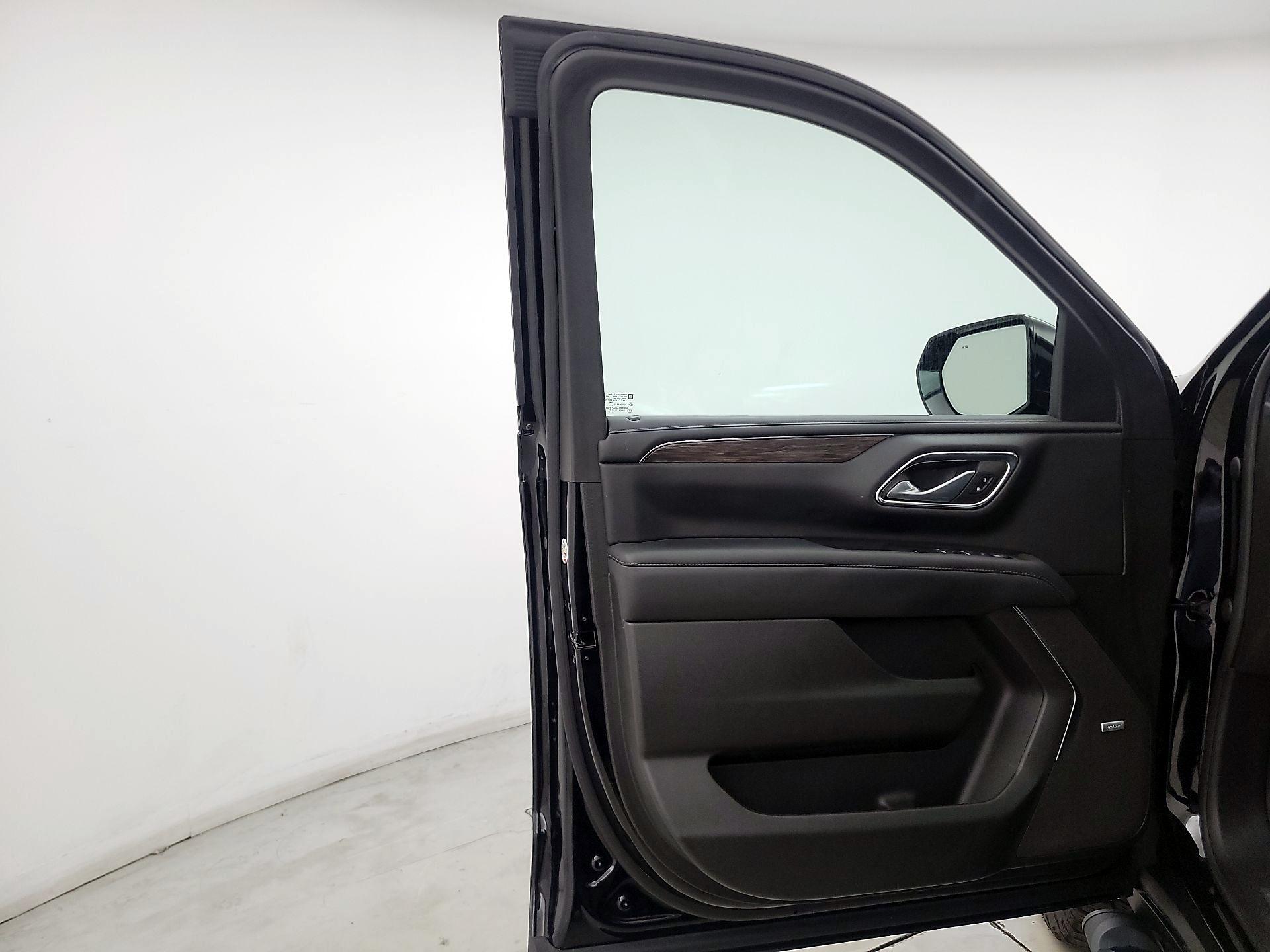 Thumbnail: 2022 Chevrolet Suburban - 12
