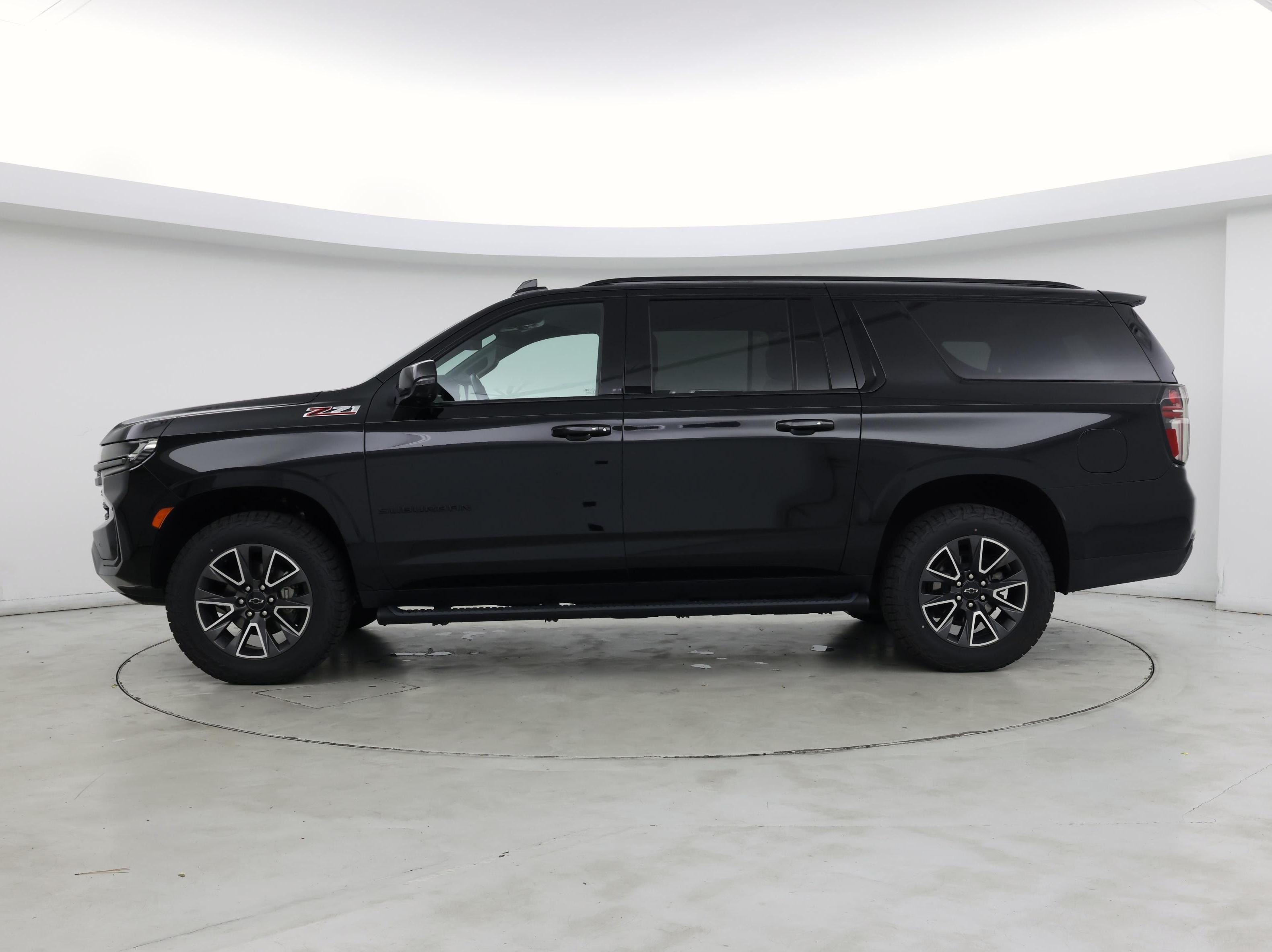 Thumbnail: 2022 Chevrolet Suburban - 3