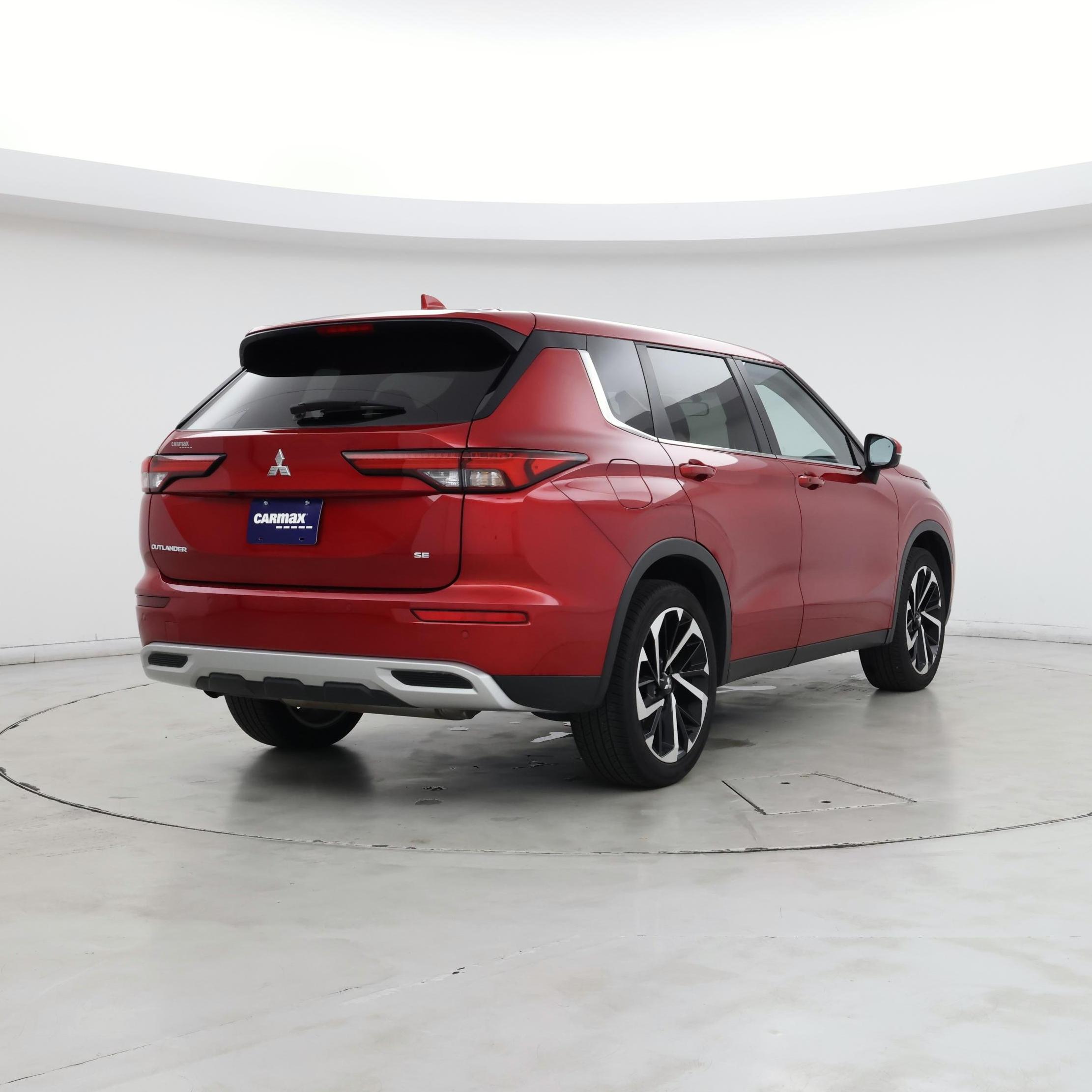 Thumbnail: 2024 Mitsubishi Outlander - 8