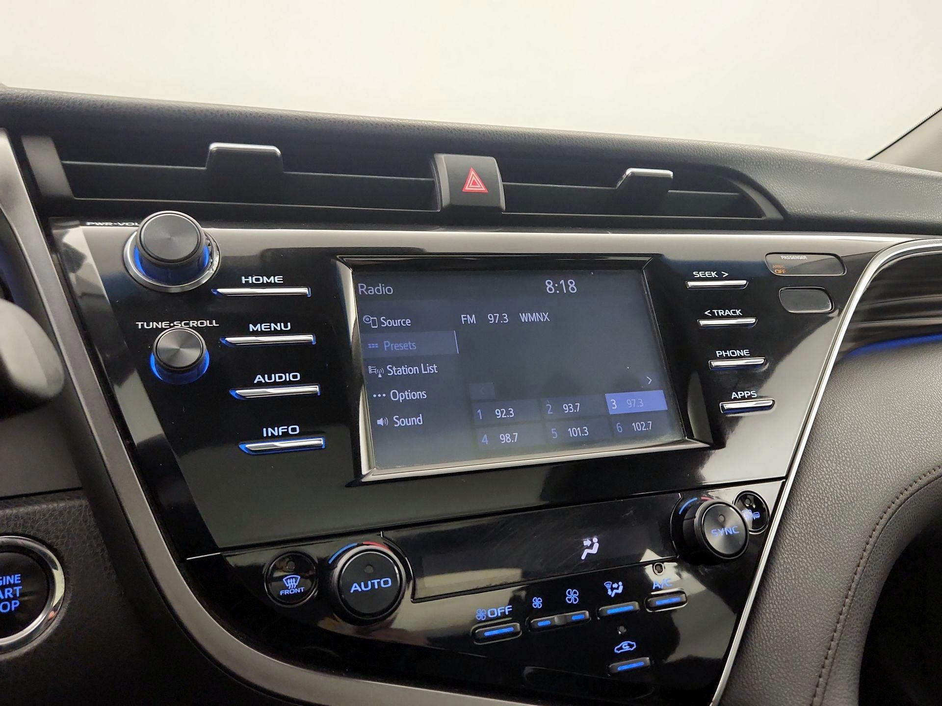 Thumbnail: 2018 Toyota Camry - 15