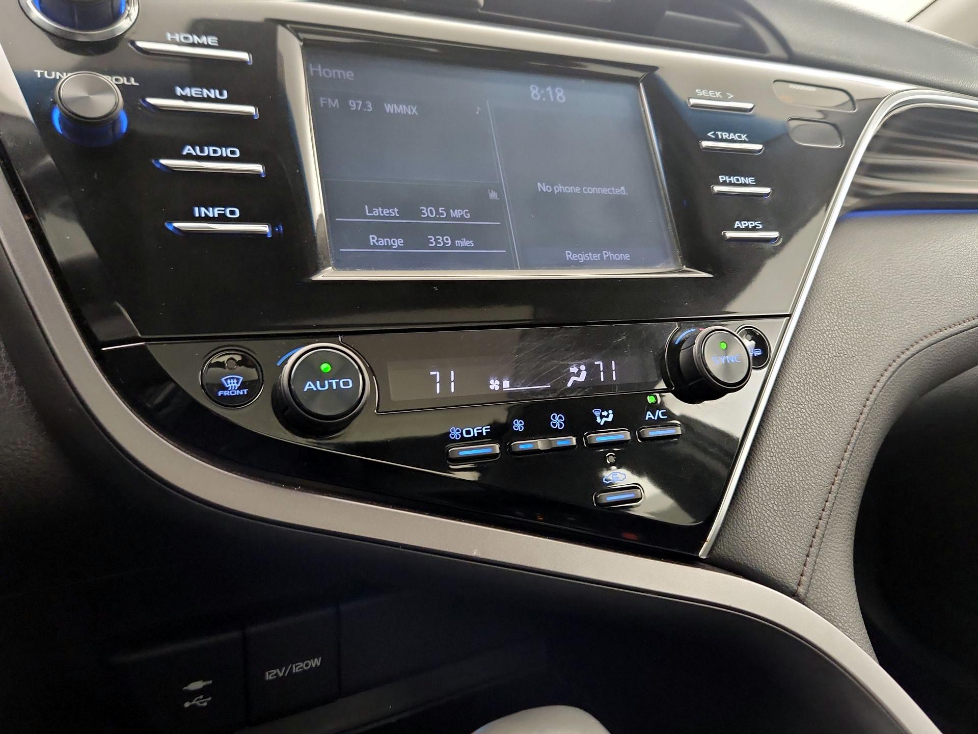 Thumbnail: 2018 Toyota Camry - 16