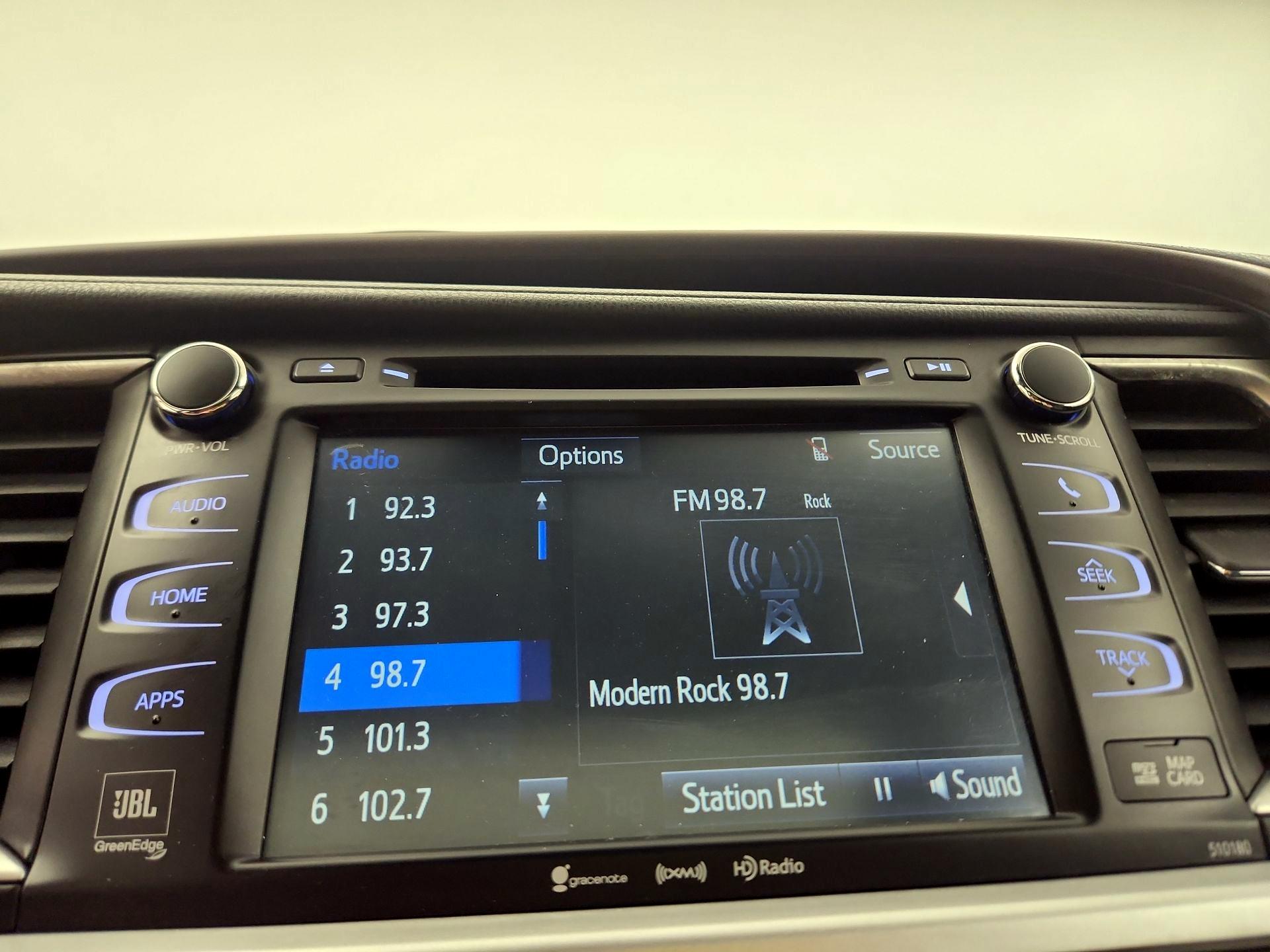 Thumbnail: 2017 Toyota Highlander - 15