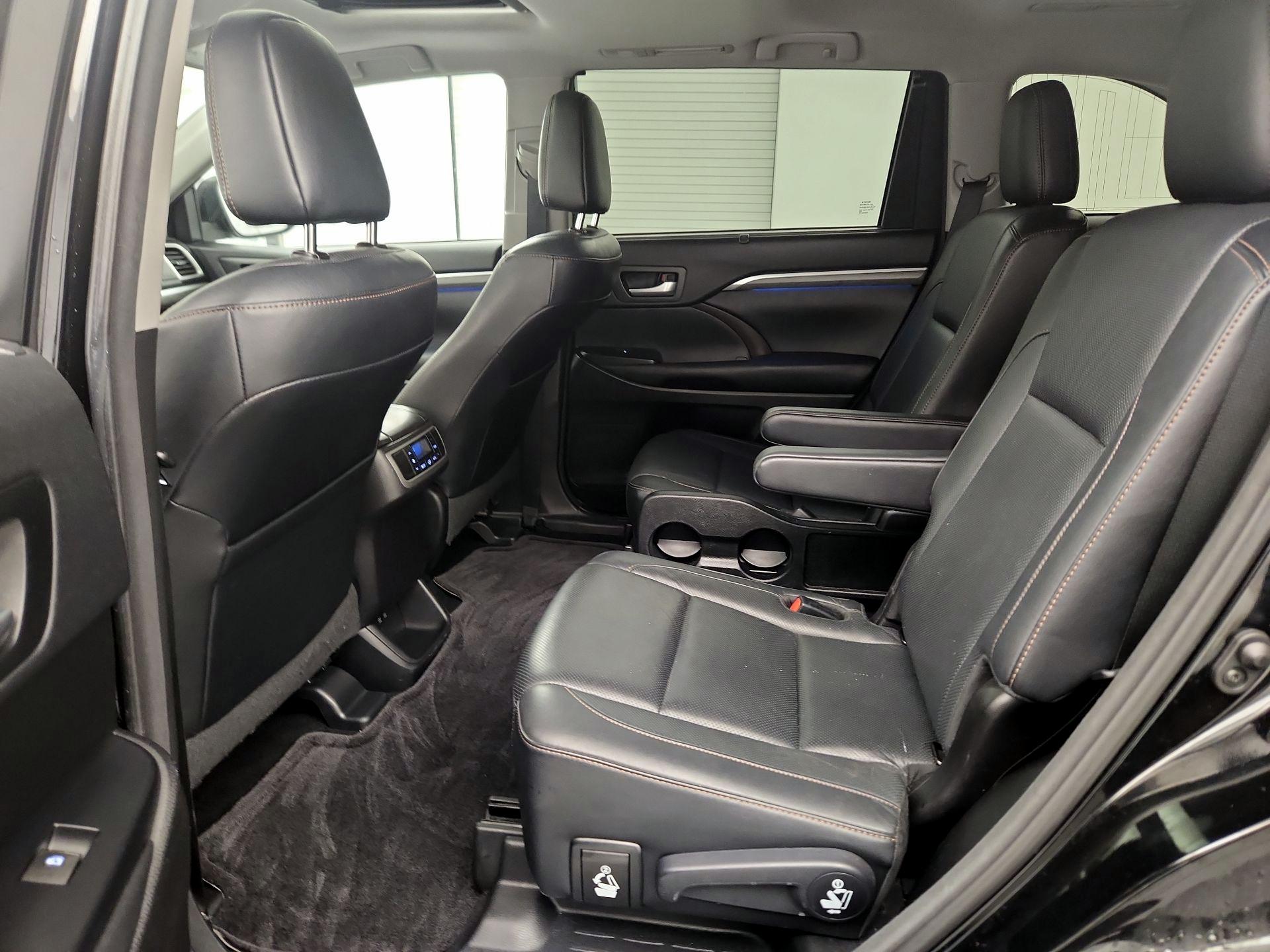 Thumbnail: 2017 Toyota Highlander - 20