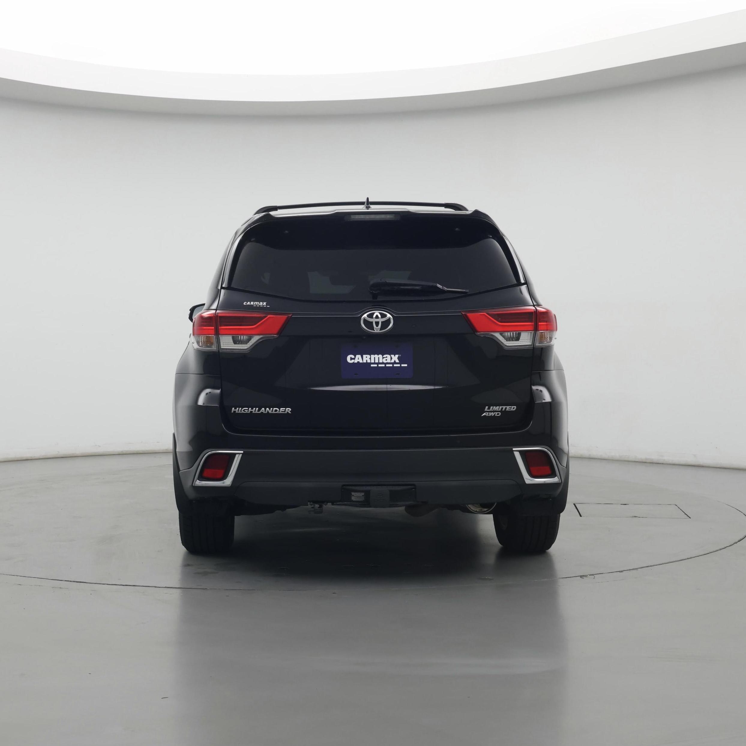 Thumbnail: 2017 Toyota Highlander - 4