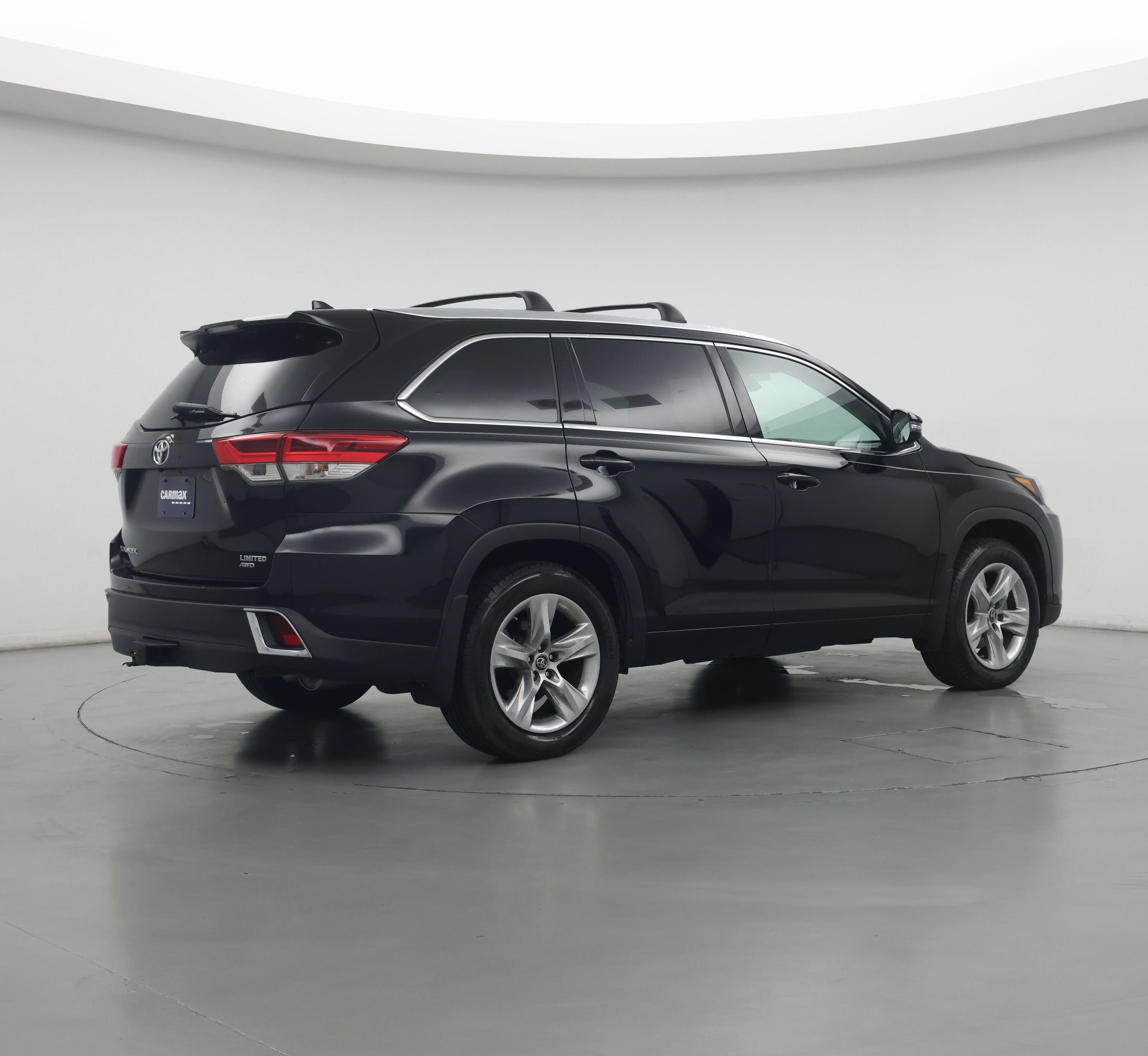 Thumbnail: 2017 Toyota Highlander - 8